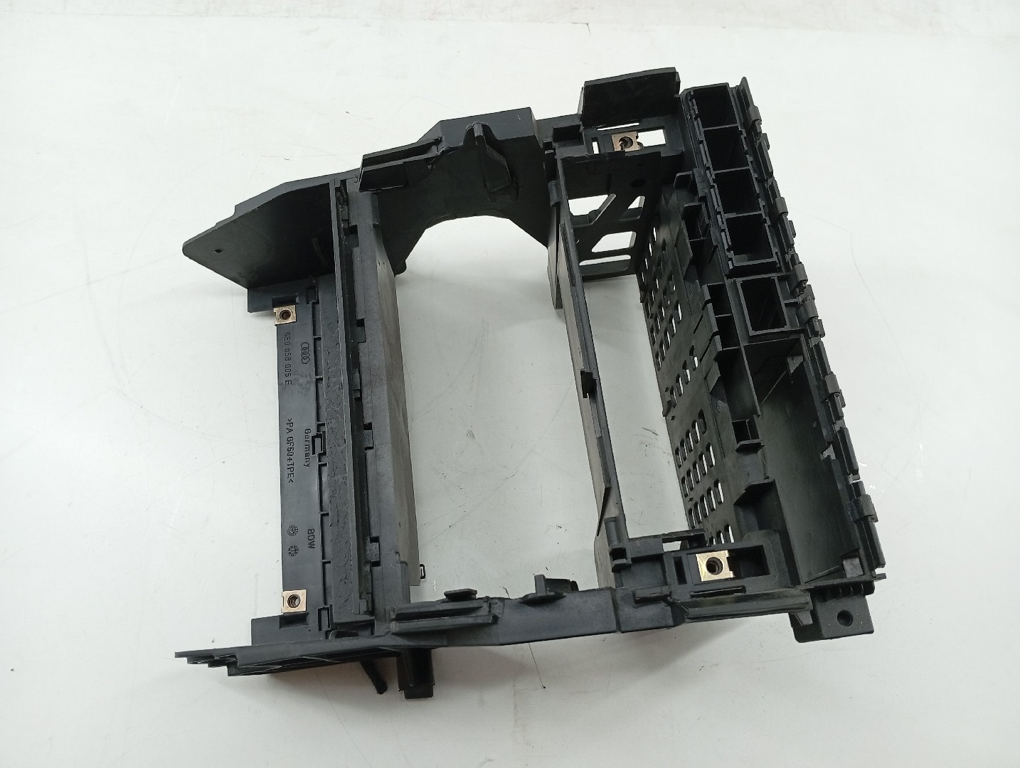 Consola Central AUDI A4 (8E2, B6) | 00 - 05