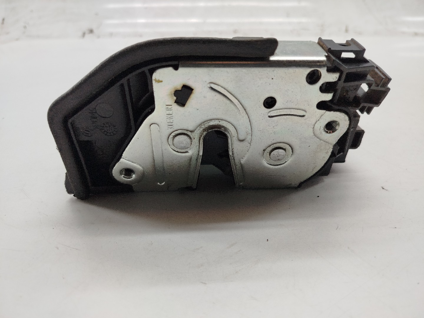 Fecho da Porta Frente Direito BMW 3 (F30, F80) | 11 - 18 Imagem-1