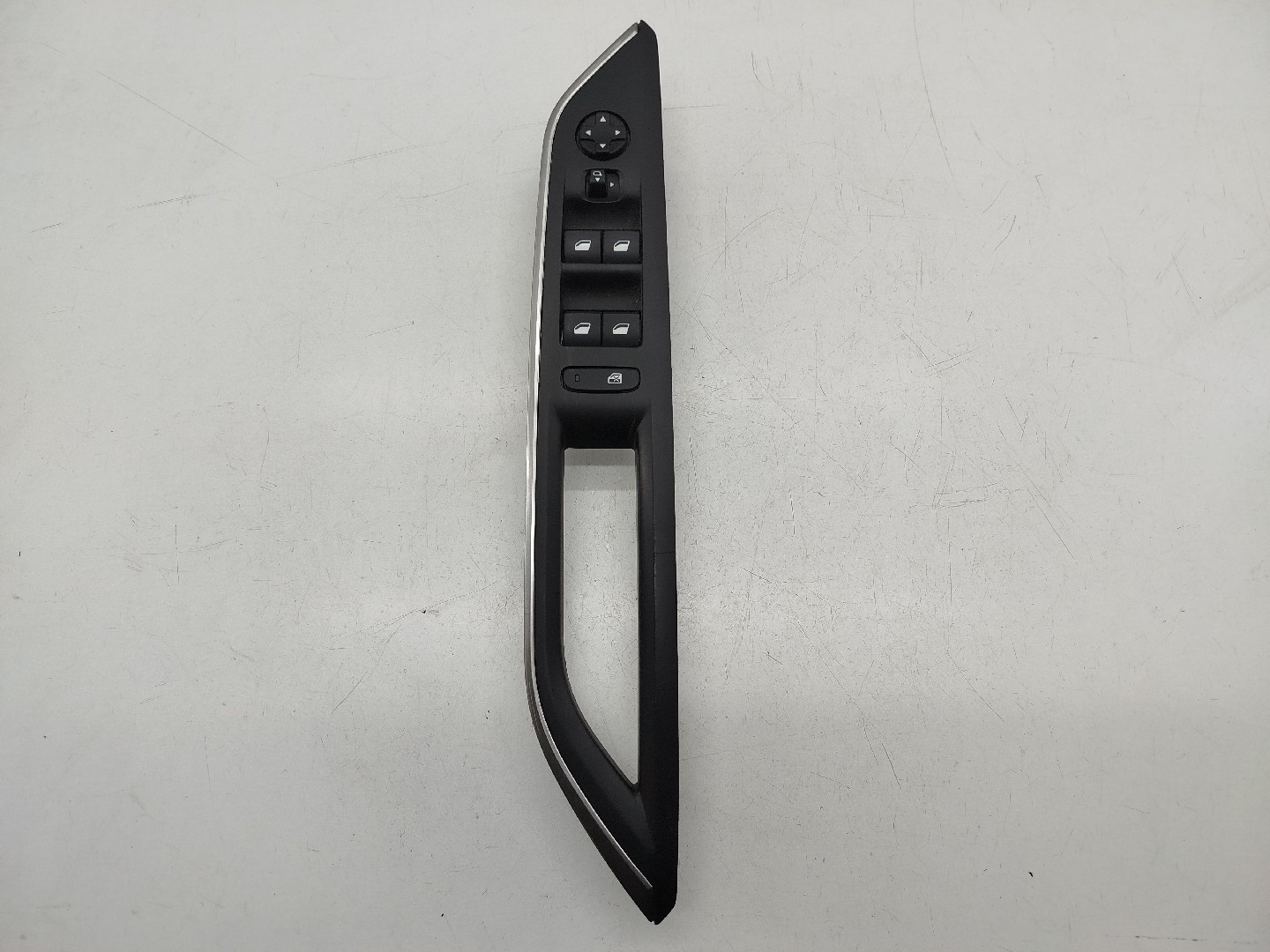 Comutador de vidro frente esquerdo PEUGEOT 3008 SUV (M_) | 16 - 