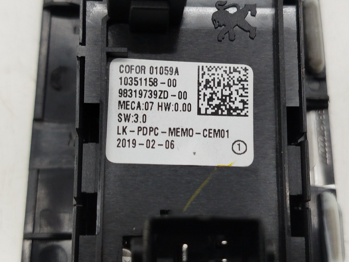 Comutador de vidro frente esquerdo PEUGEOT 3008 SUV (M_) | 16 -  Imagem-5