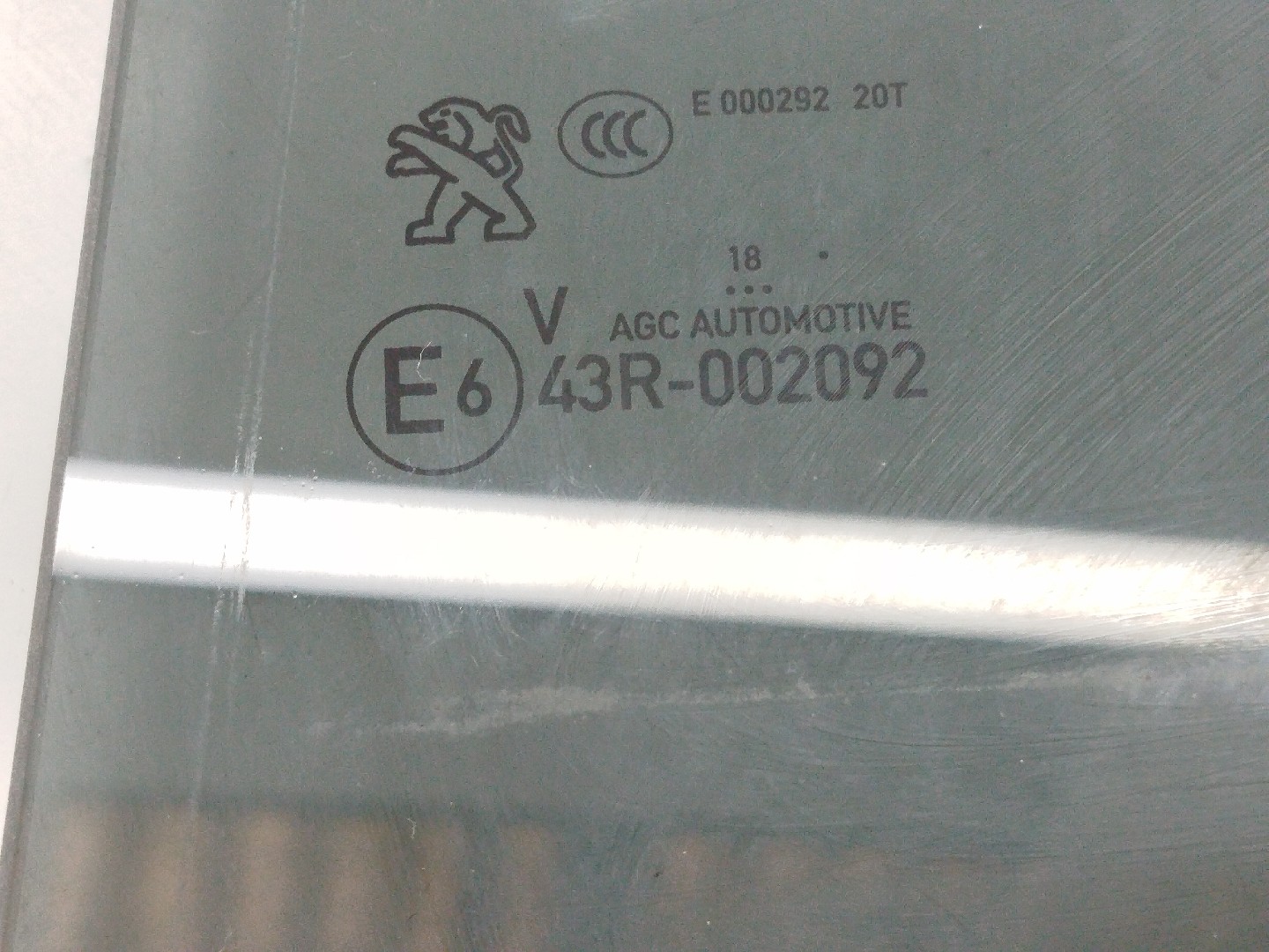 Vidro Porta Tras Esquerdo PEUGEOT 3008 SUV (M_) | 16 -  Imagem-1