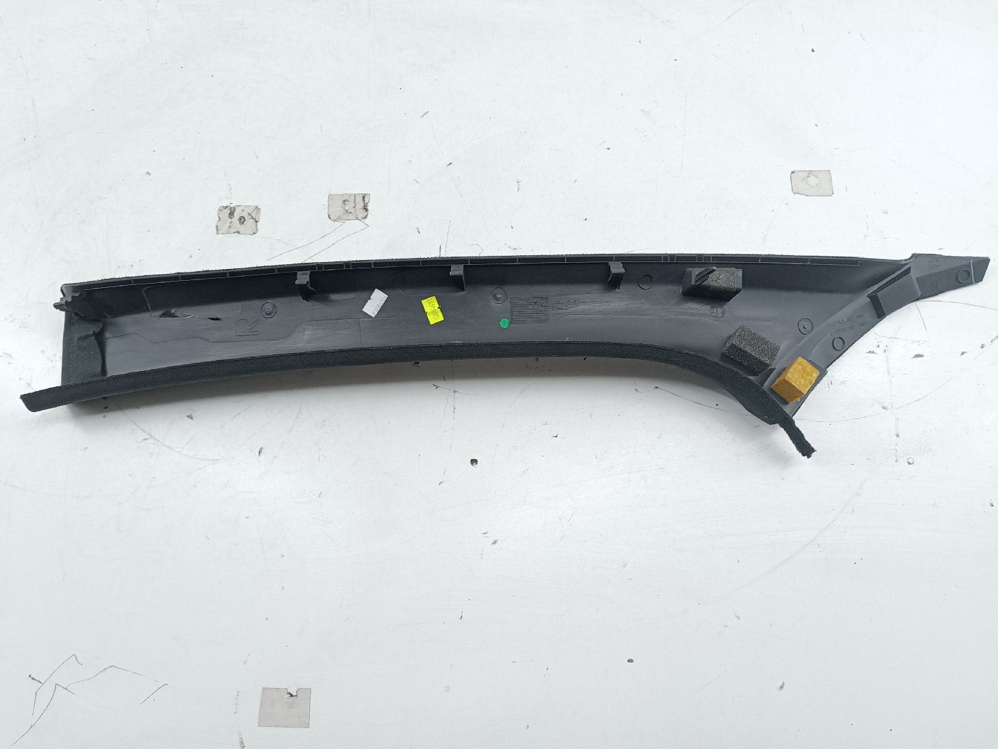 Moldura de pilar A direita PEUGEOT 5008 II | 16 - 