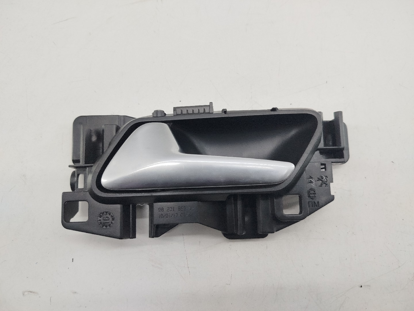 Puxador Interior Porta Tras Esquerdo PEUGEOT 3008 SUV (M_) | 16 -  Imagem-4