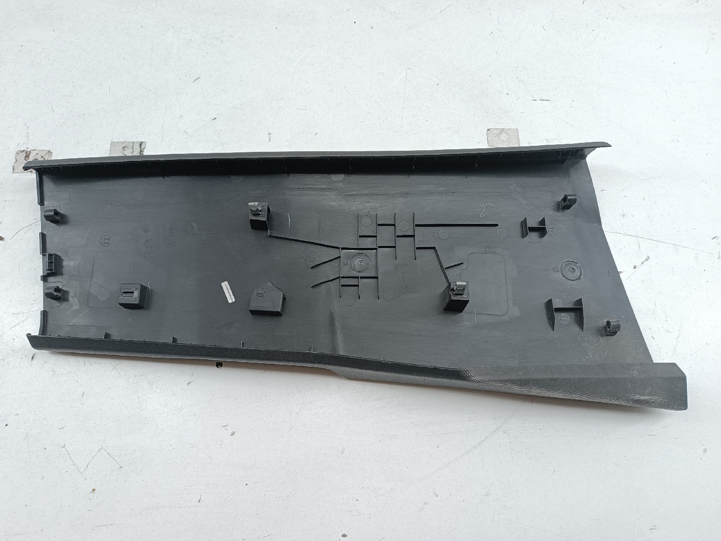 Moldura de pilar B esquerda PEUGEOT 5008 II | 16 - 