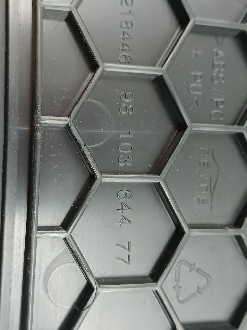 Aro de quadrante PEUGEOT 5008 II | 16 -  Imagem-1