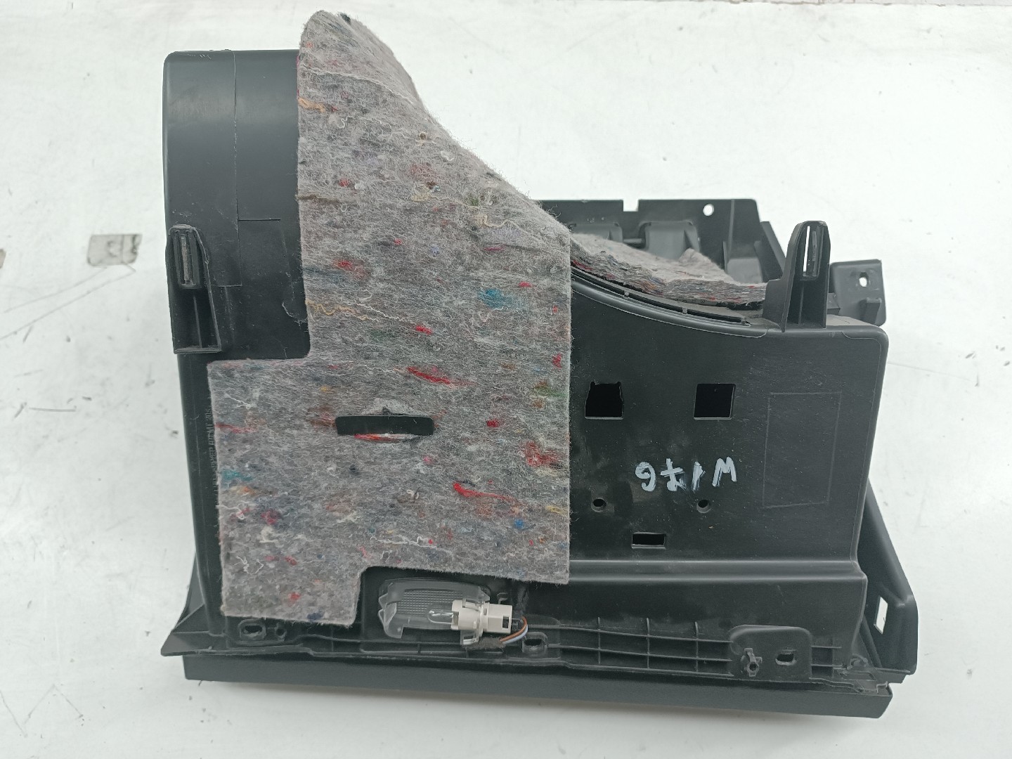 Porta luvas MERCEDES-BENZ A-CLASS (W176) | 12 - 18