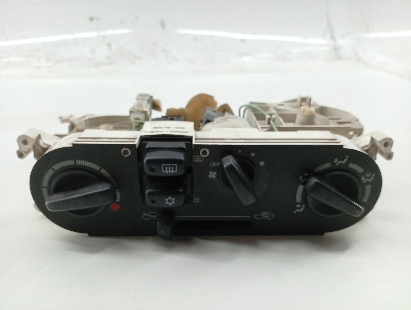 Comutador de Sofagem / Ar Condicionado MITSUBISHI LANCER VI (CJ_, CP_) | 95 - 03