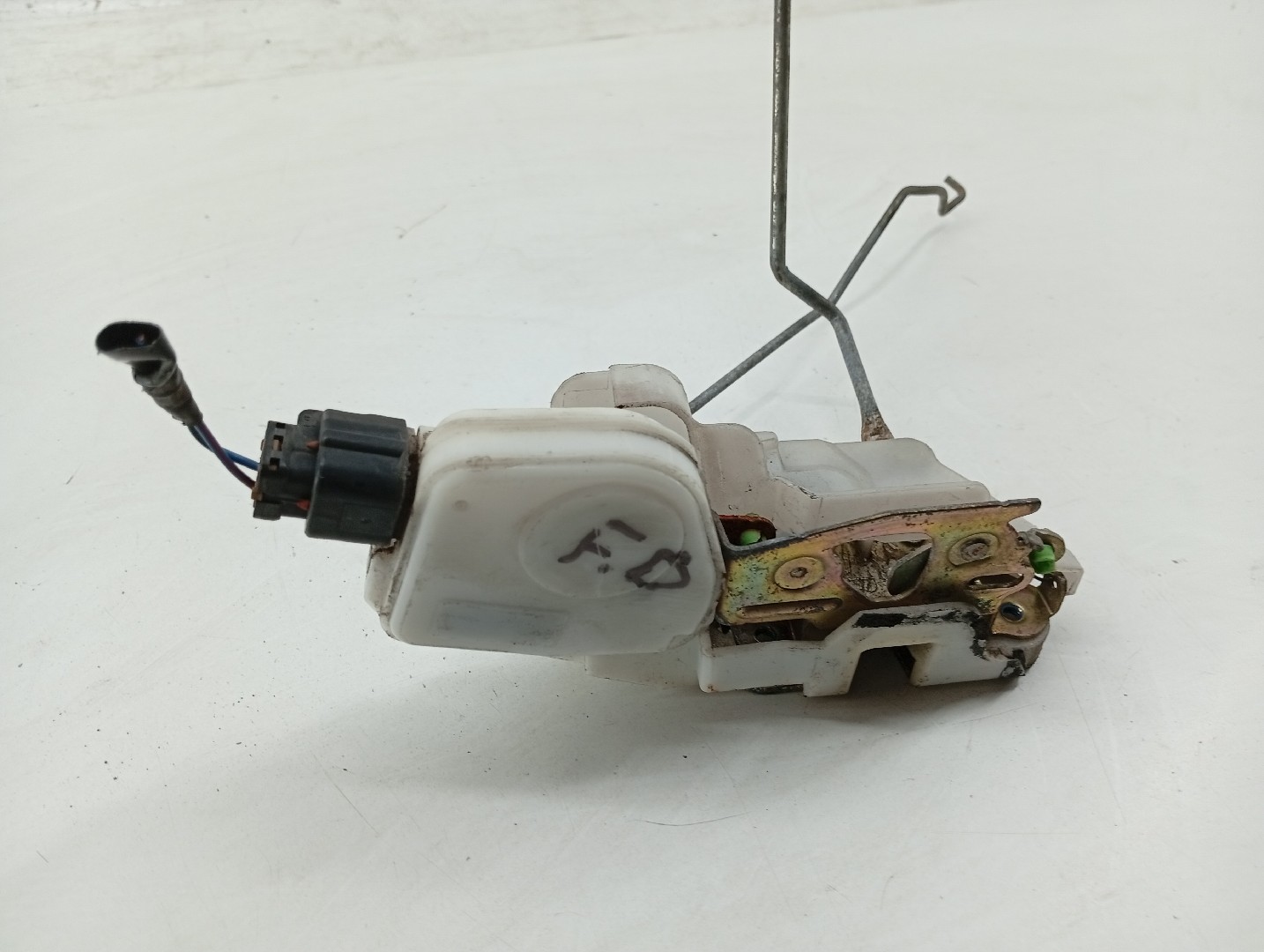 Fecho da Porta Frente Direito MITSUBISHI LANCER VI (CJ_, CP_) | 95 - 03