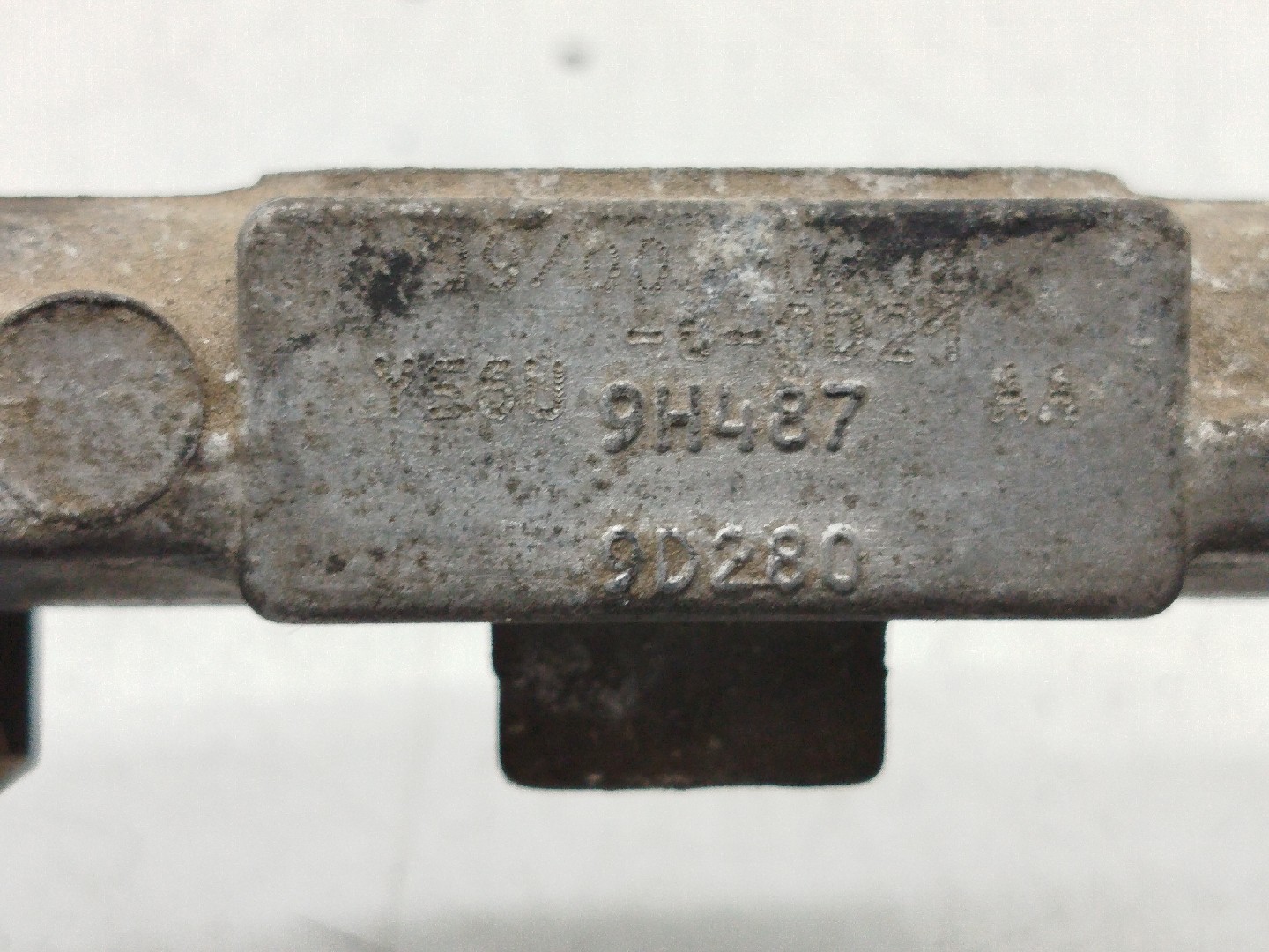 Regua de injeção FORD FIESTA IV (JA_, JB_) | 95 - 02 Imagem-3