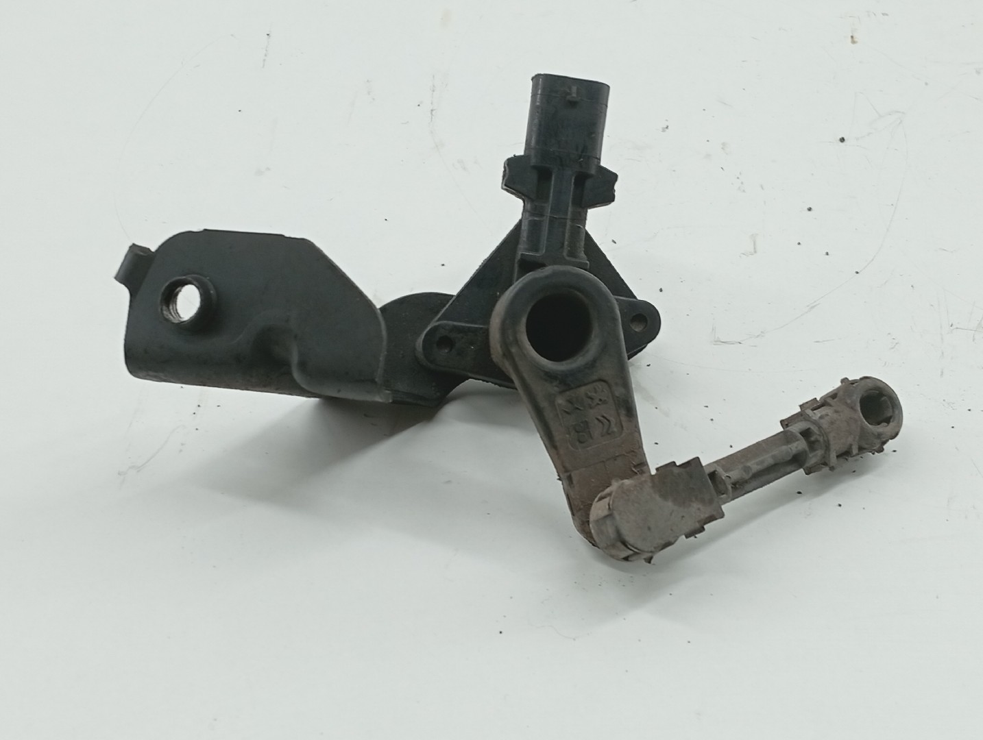 Sensor de nível de altura PEUGEOT 508 SW II (FC_, FJ_, F4_) | 18 -  Imagem-4