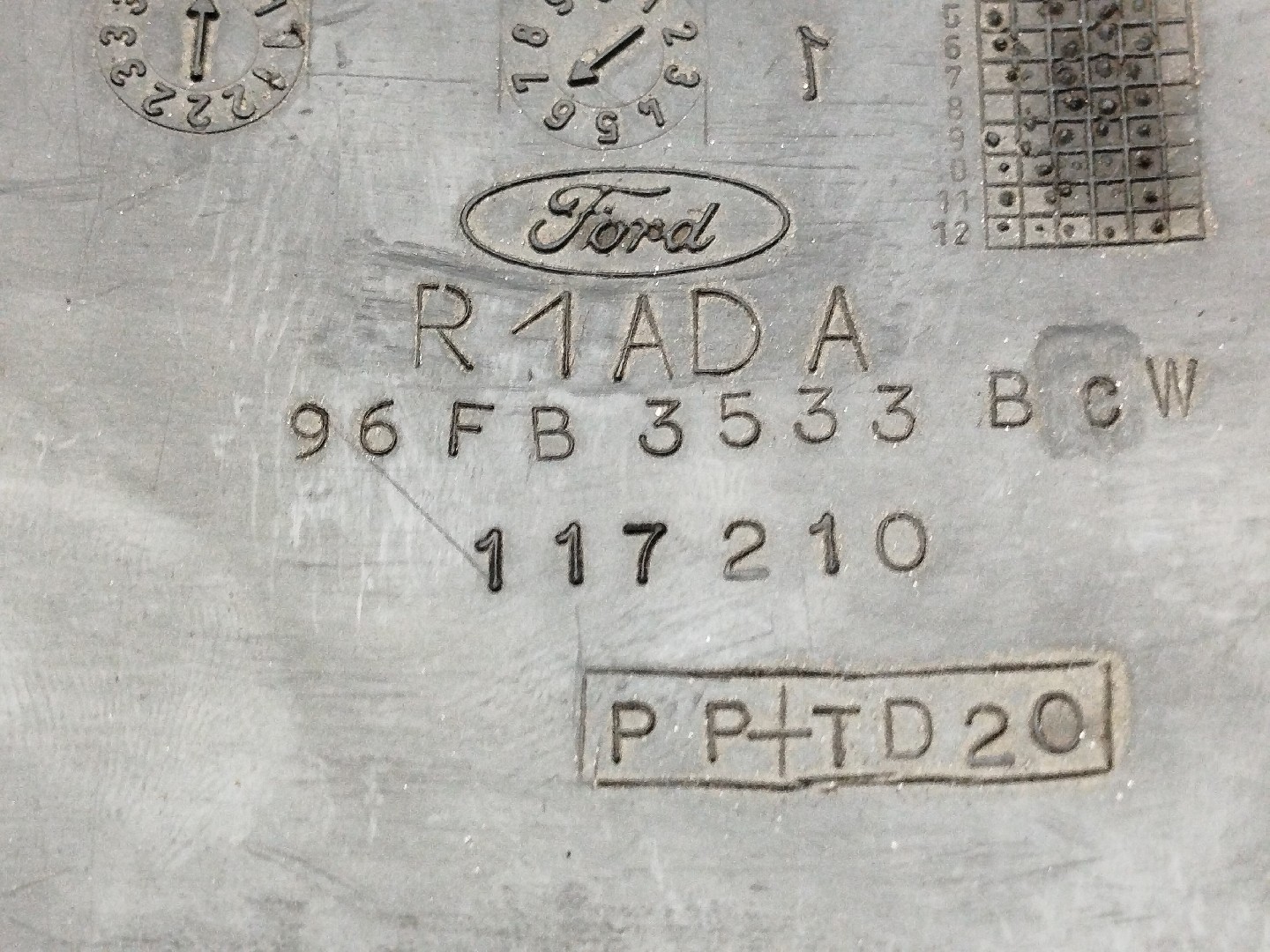 Capa de coluna de direção FORD FIESTA IV (JA_, JB_) | 95 - 02 Imagem-3