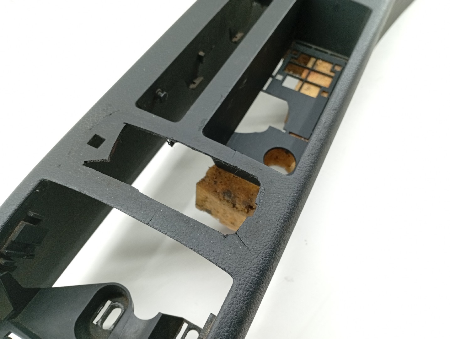 Consola Central AUDI A4 (8EC, B7) | 04 - 08 Imagem-1