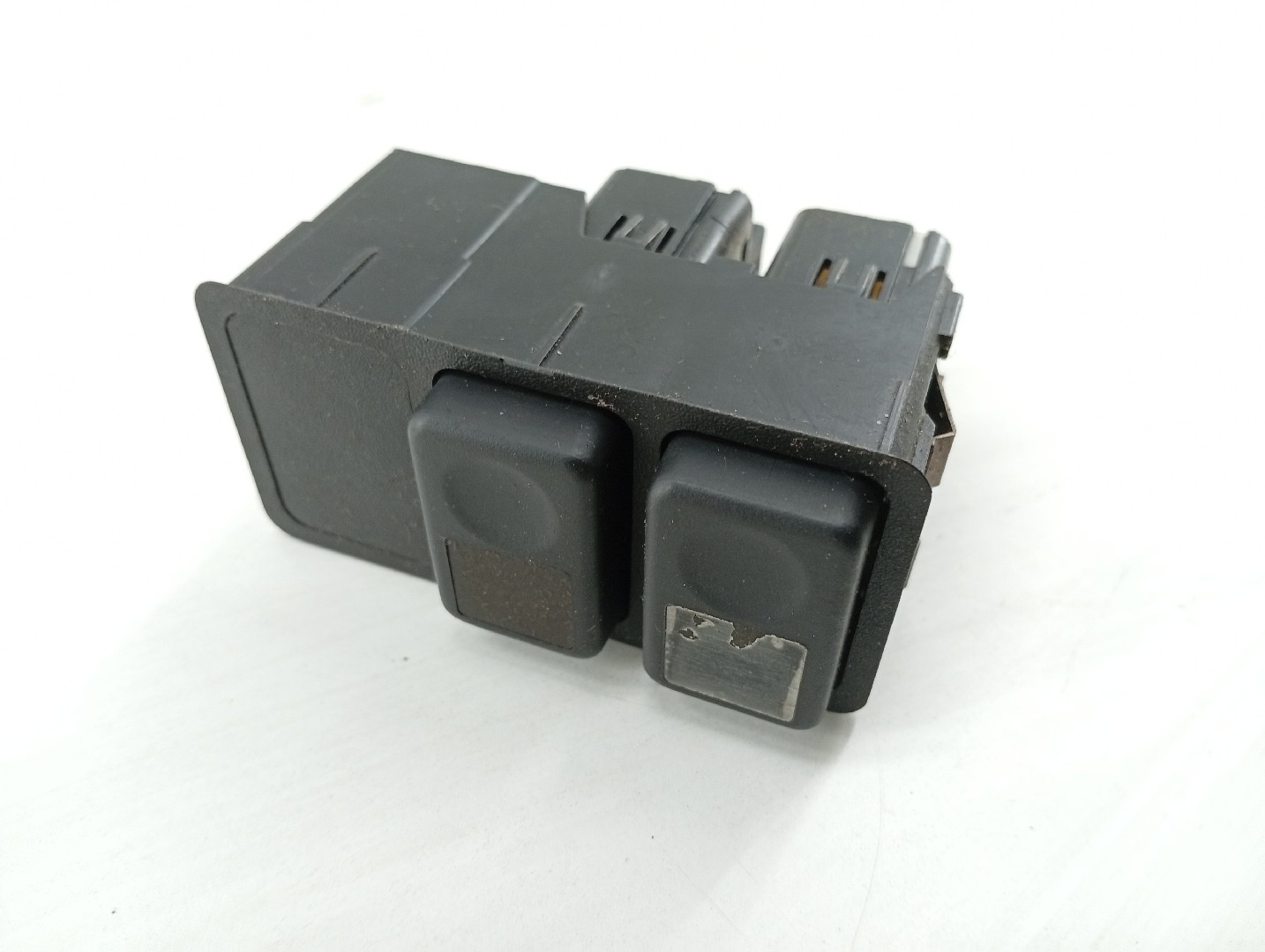 Botão de luz de nevoeiro ROVER 400 (XW) | 90 - 95
