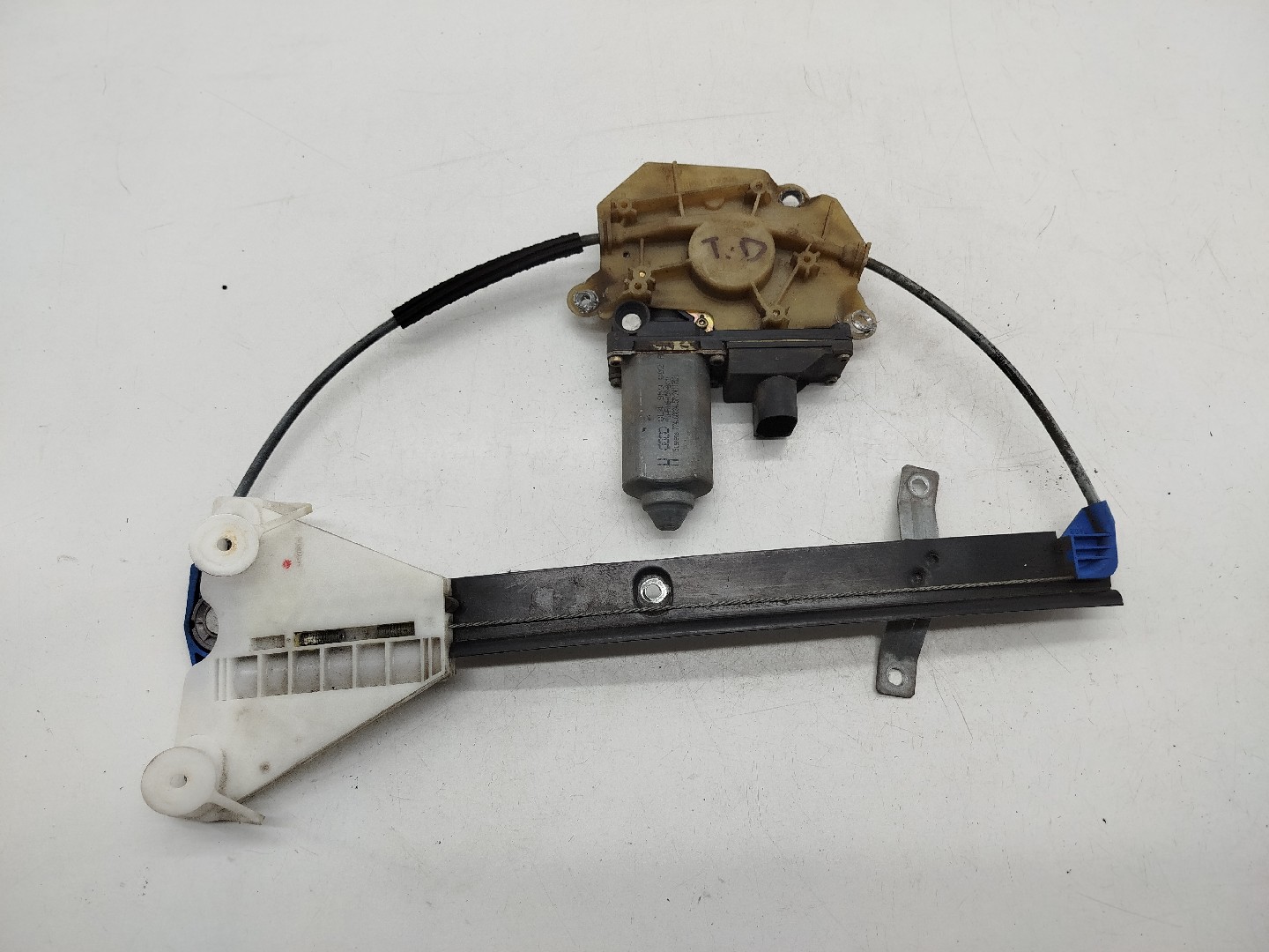 Motor e elevador de vidro trás direito AUDI A3 (8L1) | 96 - 06