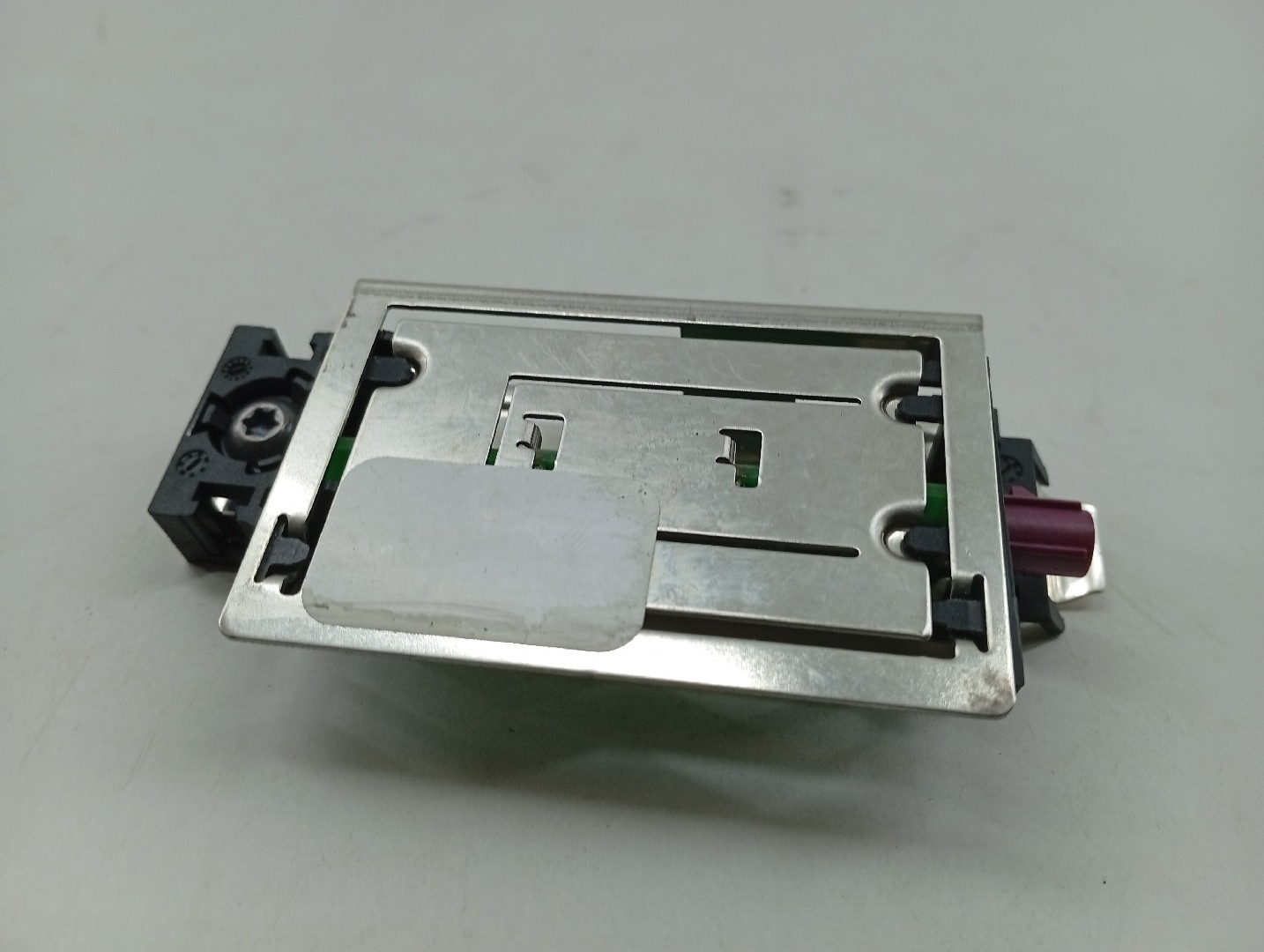 Amplificador de antena MERCEDES-BENZ A-CLASS (W177) | 18 - 