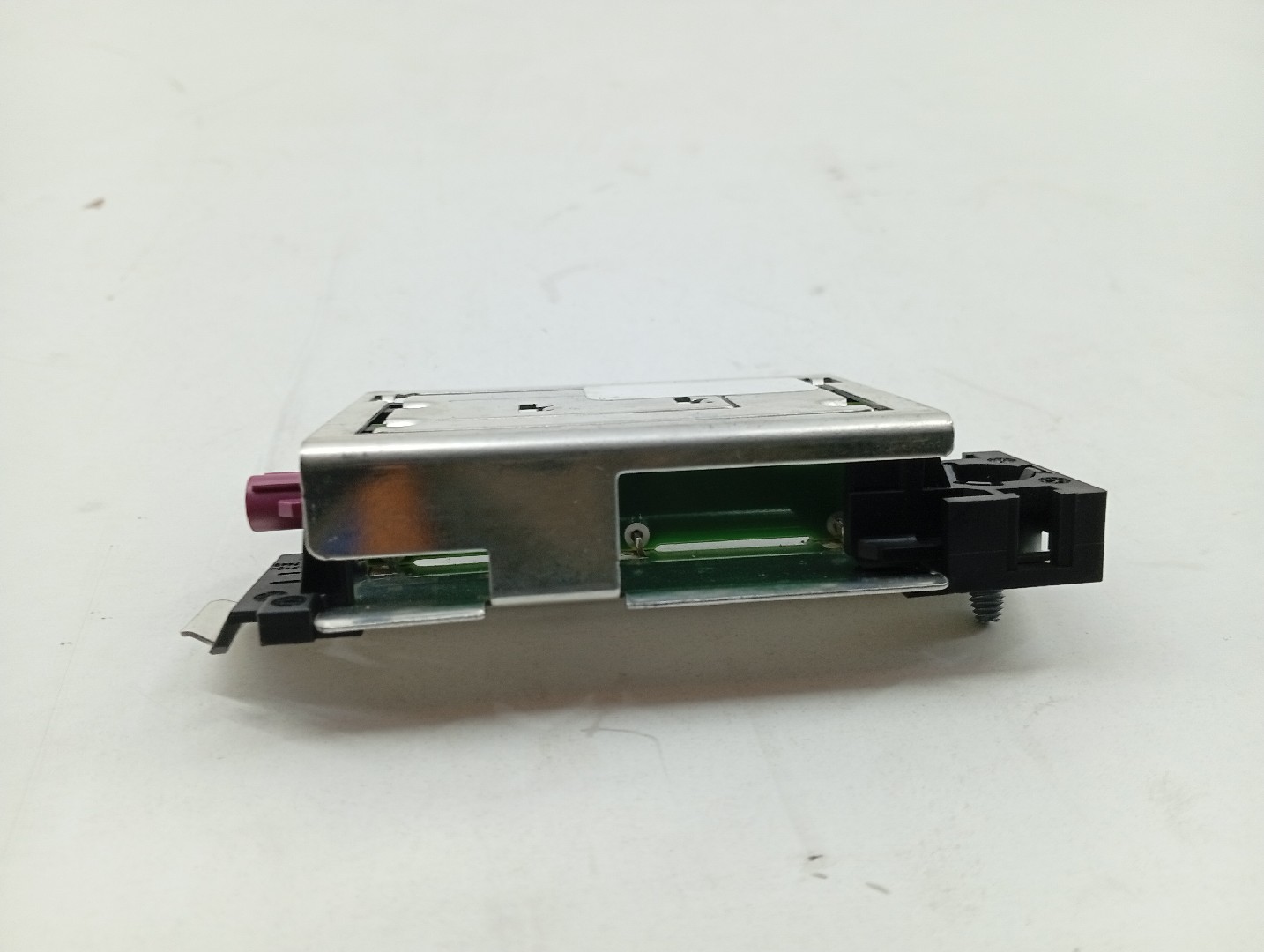 Amplificador de antena MERCEDES-BENZ A-CLASS (W177) | 18 -  Imagem-1