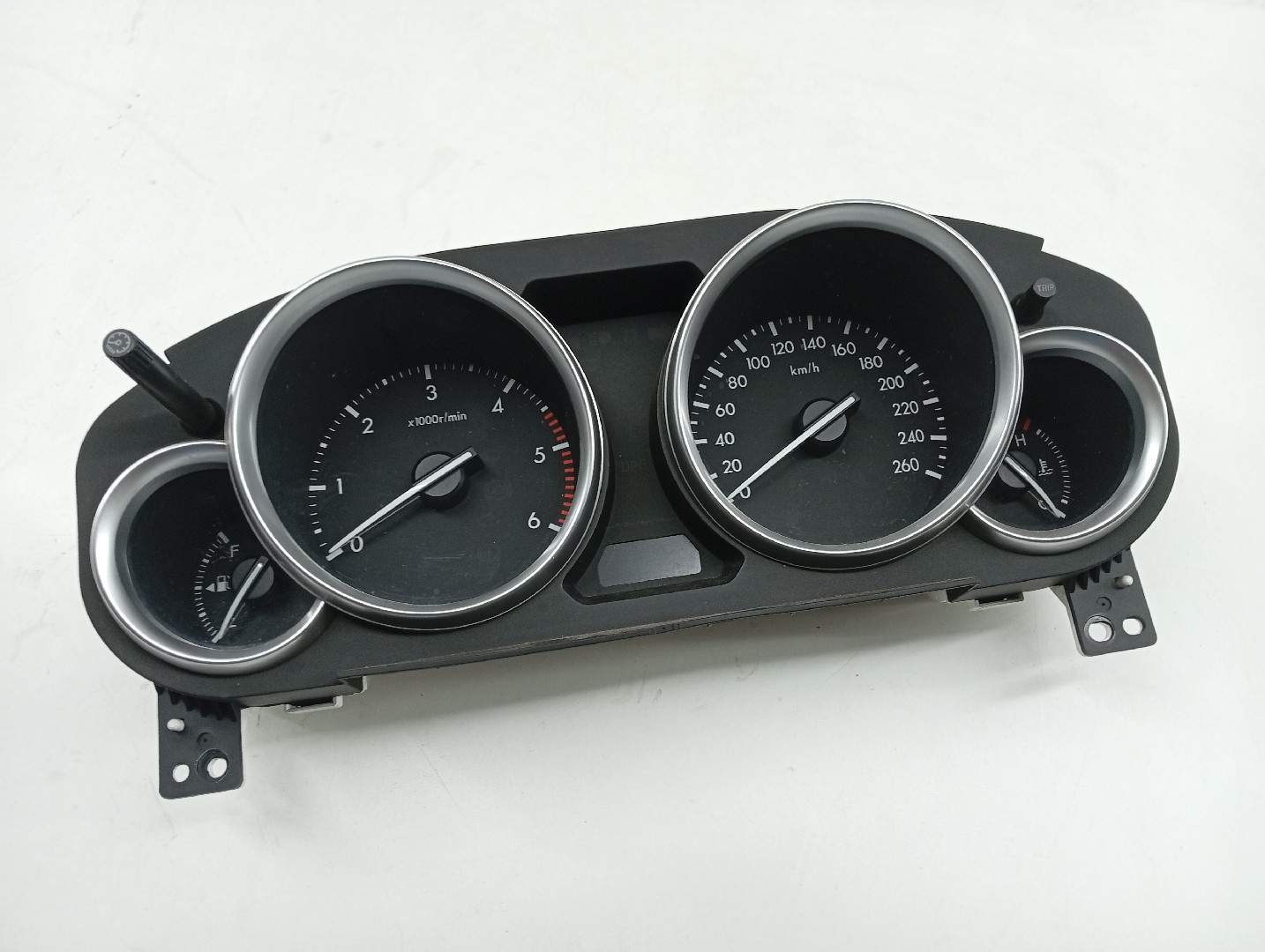 Quadrante MAZDA 6 três volumes (GH) | 07 - 13 Imagem-6