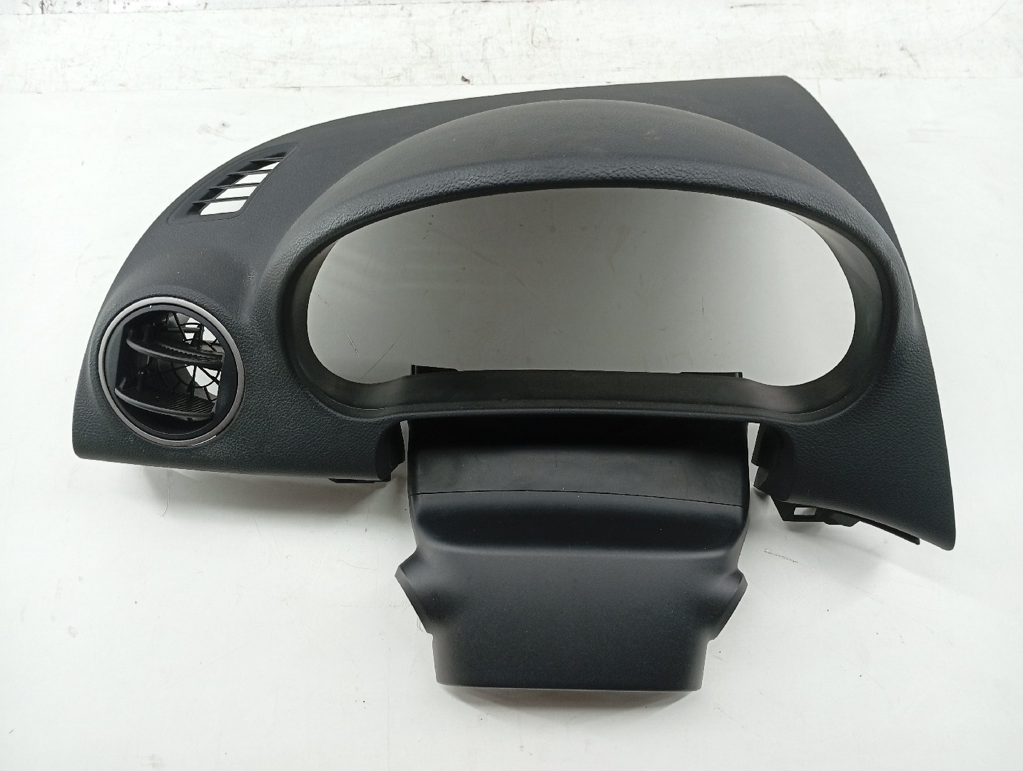 Aro de quadrante com difusor de ar MAZDA 6 três volumes (GH) | 07 - 13