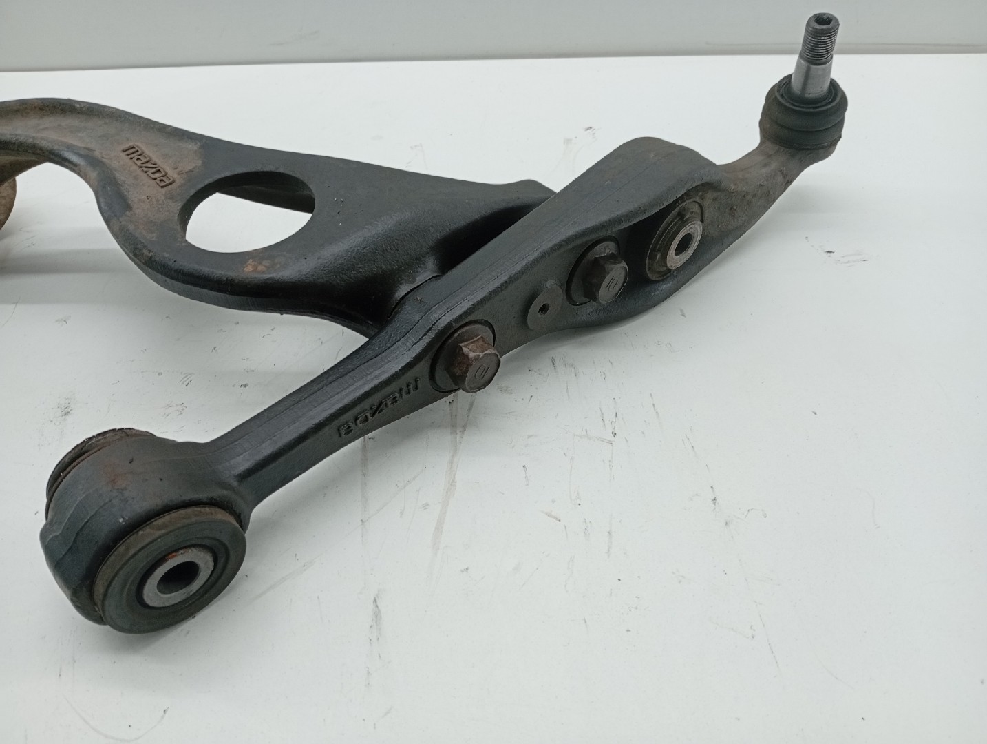 Braço de Suspensão da Roda Frente Direita MAZDA 6 três volumes (GH) | 07 - 13 Imagem-1