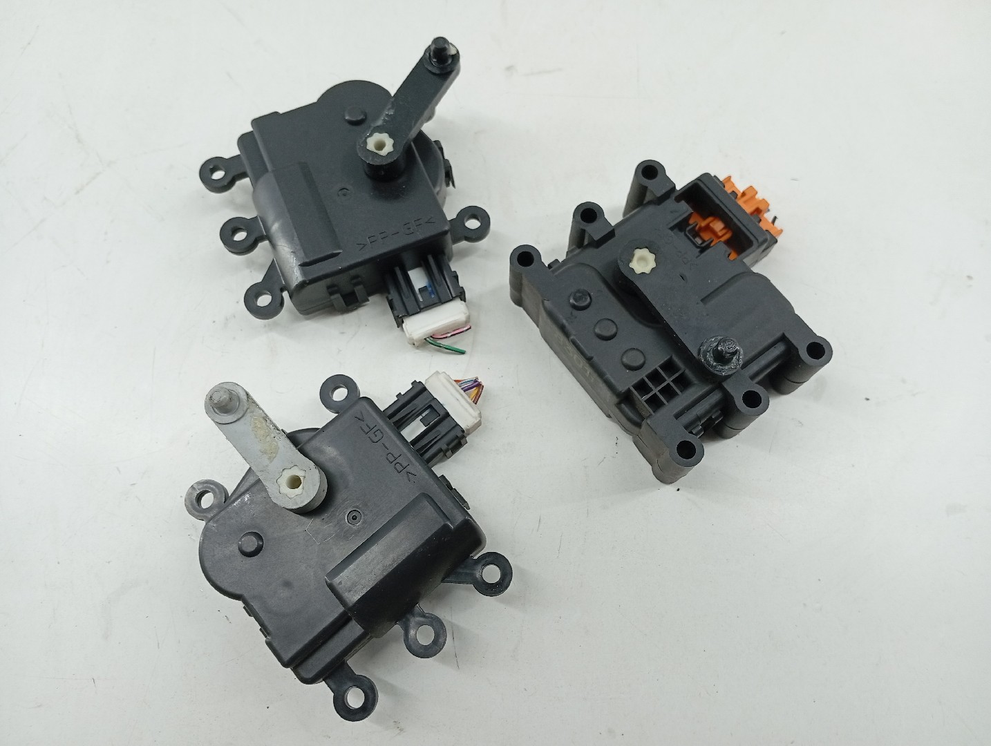 Motores atuadores de sofagem MAZDA 6 três volumes (GH) | 07 - 13 Imagem-1