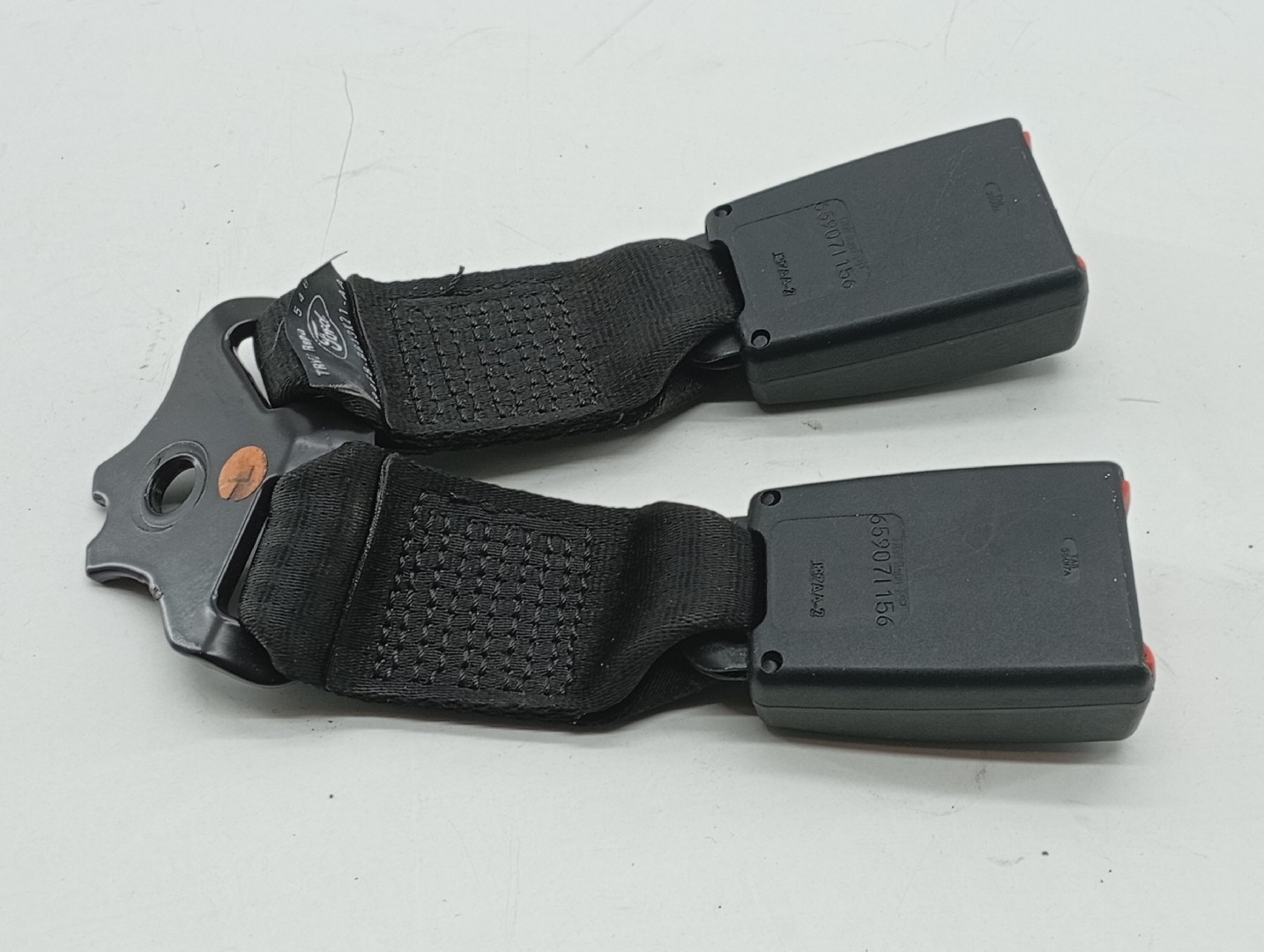 Encaixe cinto traseiro FORD FIESTA IV (JA_, JB_) | 95 - 02 Imagem-1