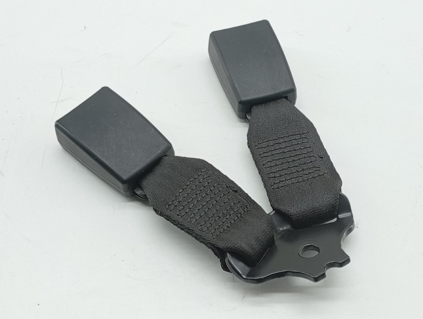 Encaixe cinto traseiro FORD FIESTA IV (JA_, JB_) | 95 - 02