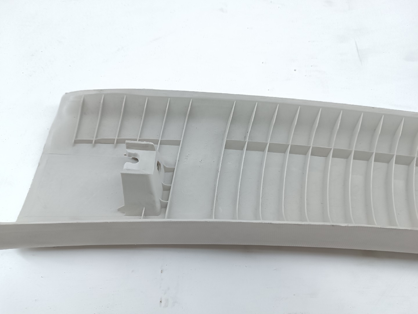 Moldura de pilar A direita MAZDA 6 três volumes (GH) | 07 - 13 Imagem-2