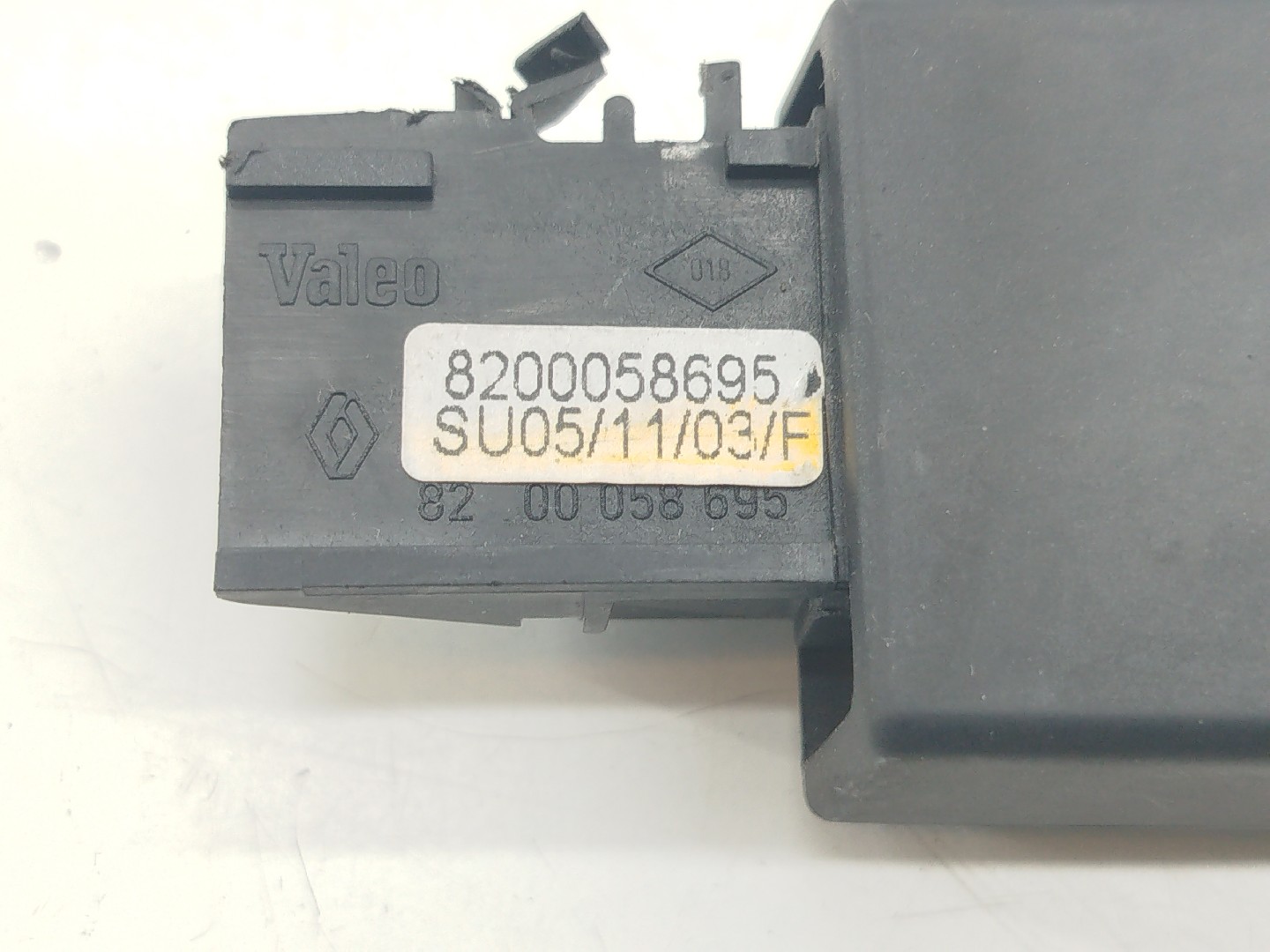 Comando de rádio RENAULT CLIO II Caixa (SB0/1/2_) | 98 -  Imagem-1