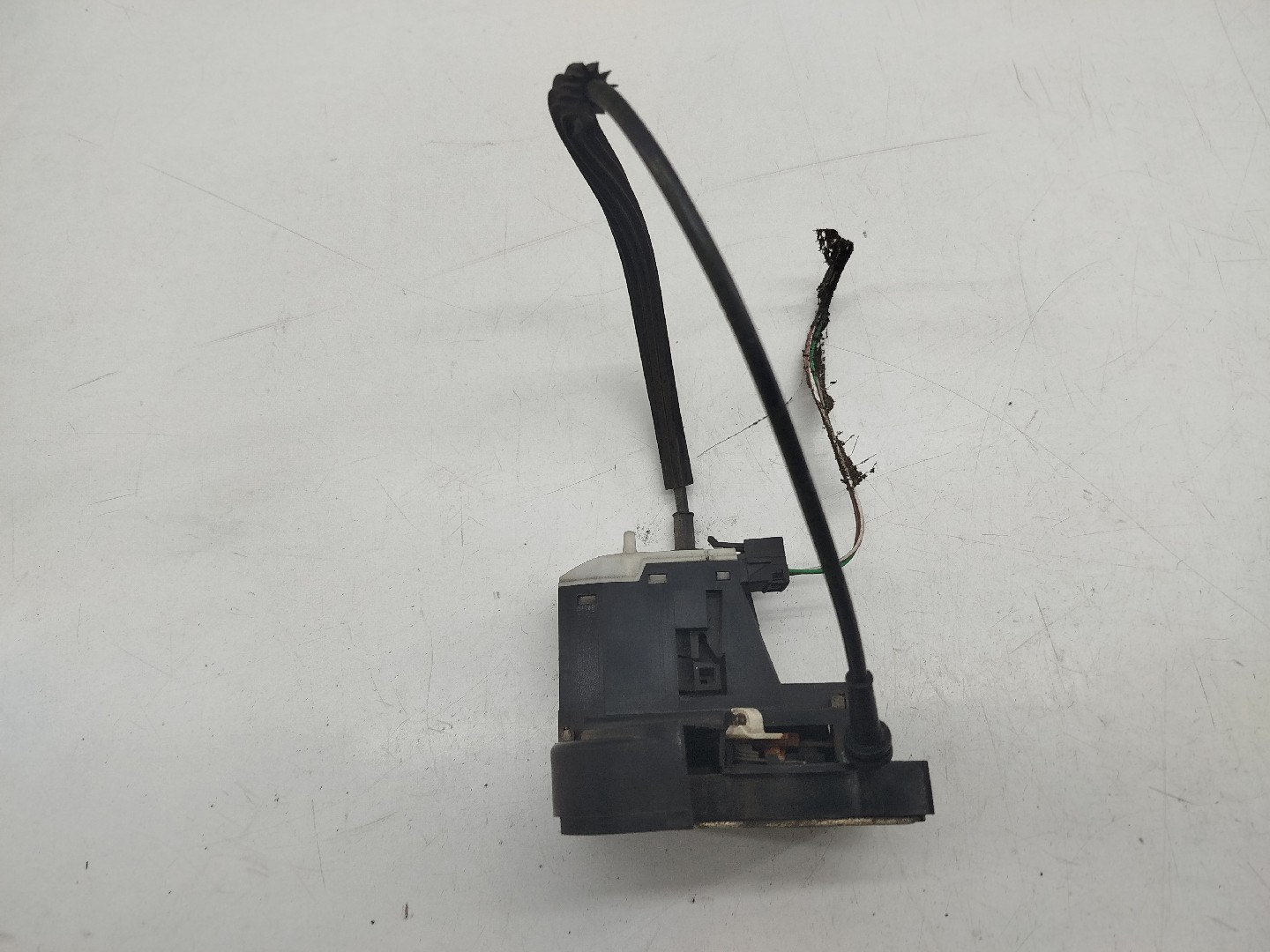 Fecho da Porta Frente Direito RENAULT CLIO II Caixa (SB0/1/2_) | 98 - 