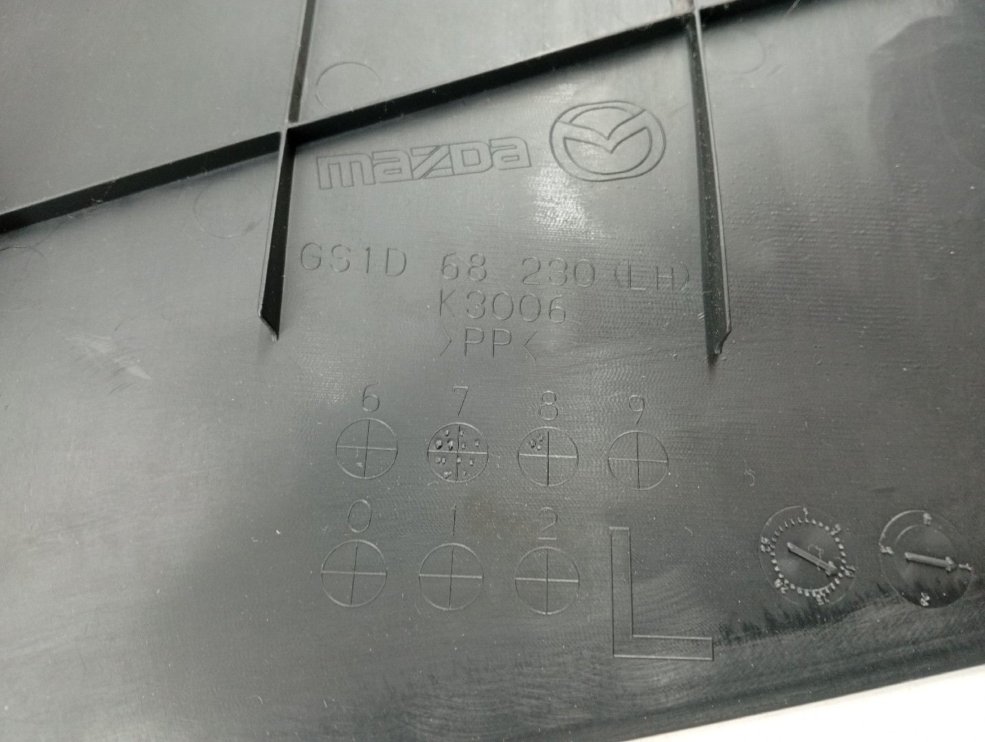 Moldura de pilar B esquerda MAZDA 6 três volumes (GH) | 07 - 13