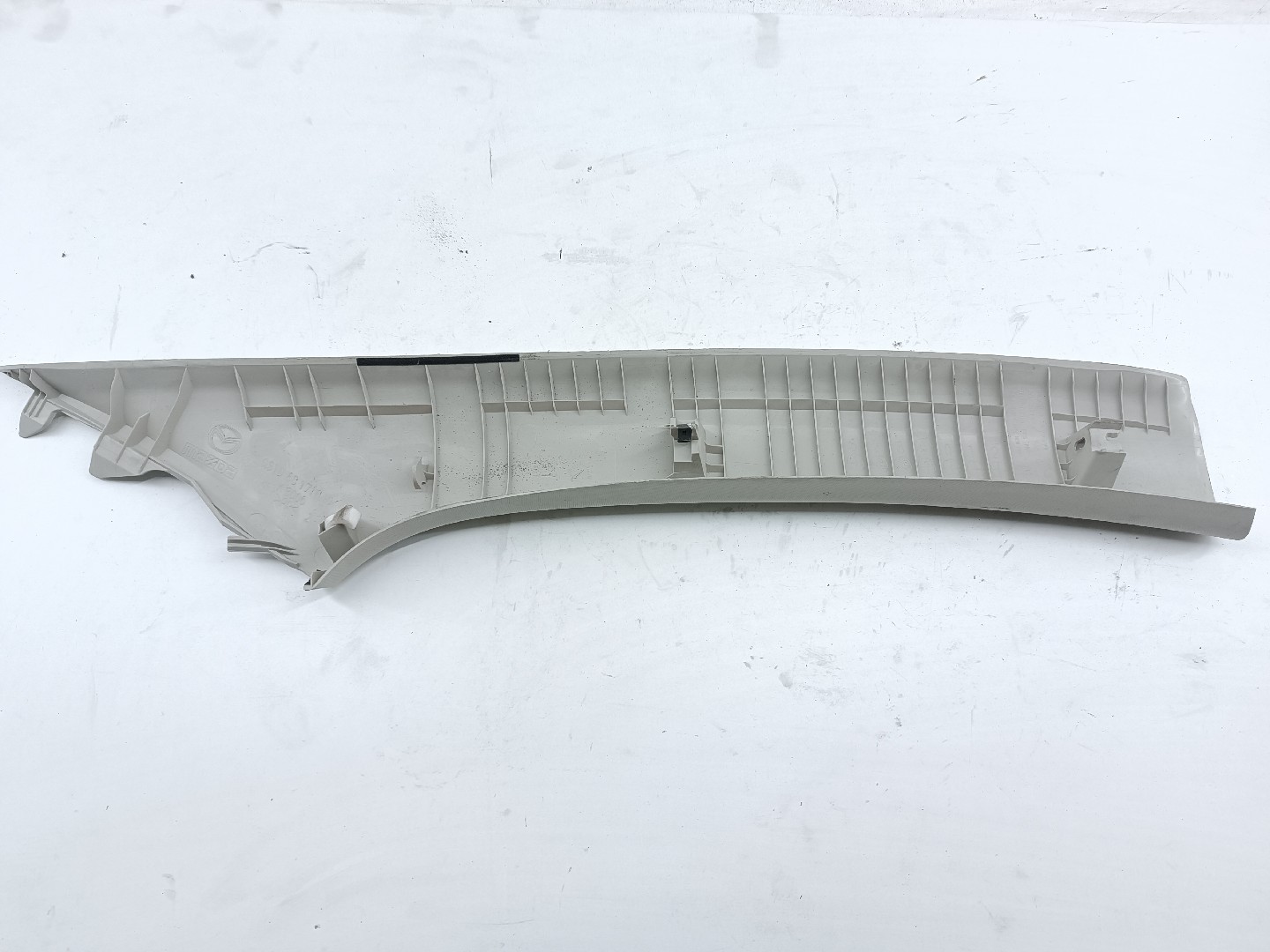 Moldura de pilar A esquerda MAZDA 6 três volumes (GH) | 07 - 13