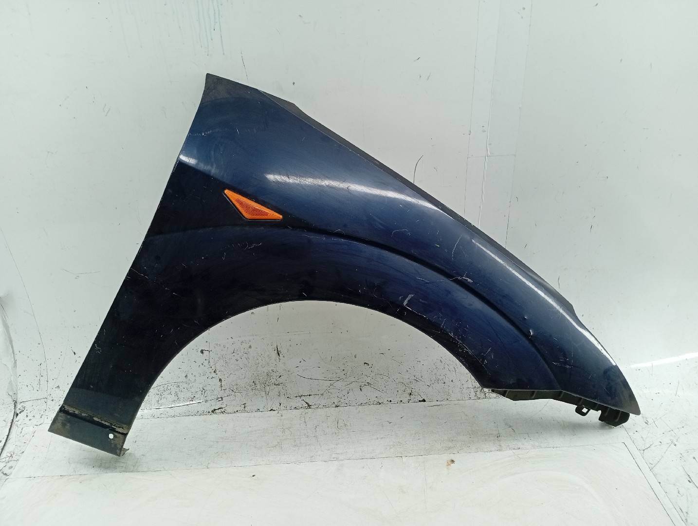 Guarda Lamas Direito FORD FOCUS (DAW, DBW) | 98 - 09