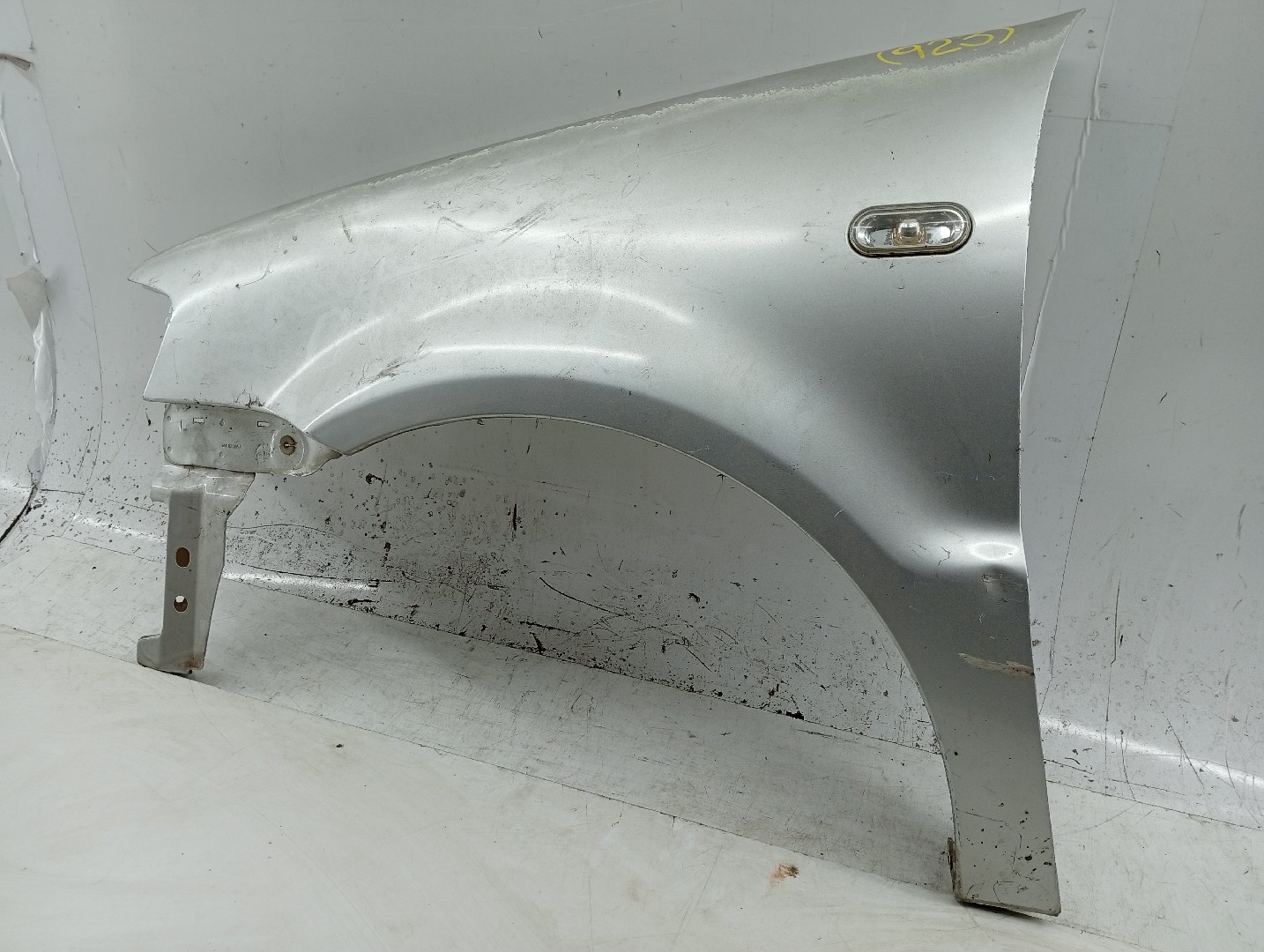 Guarda Lamas Esquerdo VOLKSWAGEN POLO (6N2) | 99 - 01 Imagem-1