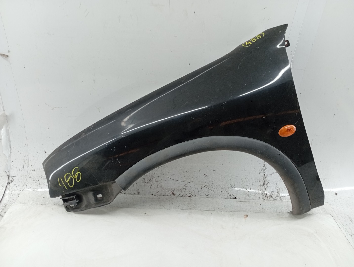Guarda Lamas Esquerdo OPEL CORSA B (S93) | 93 - 02