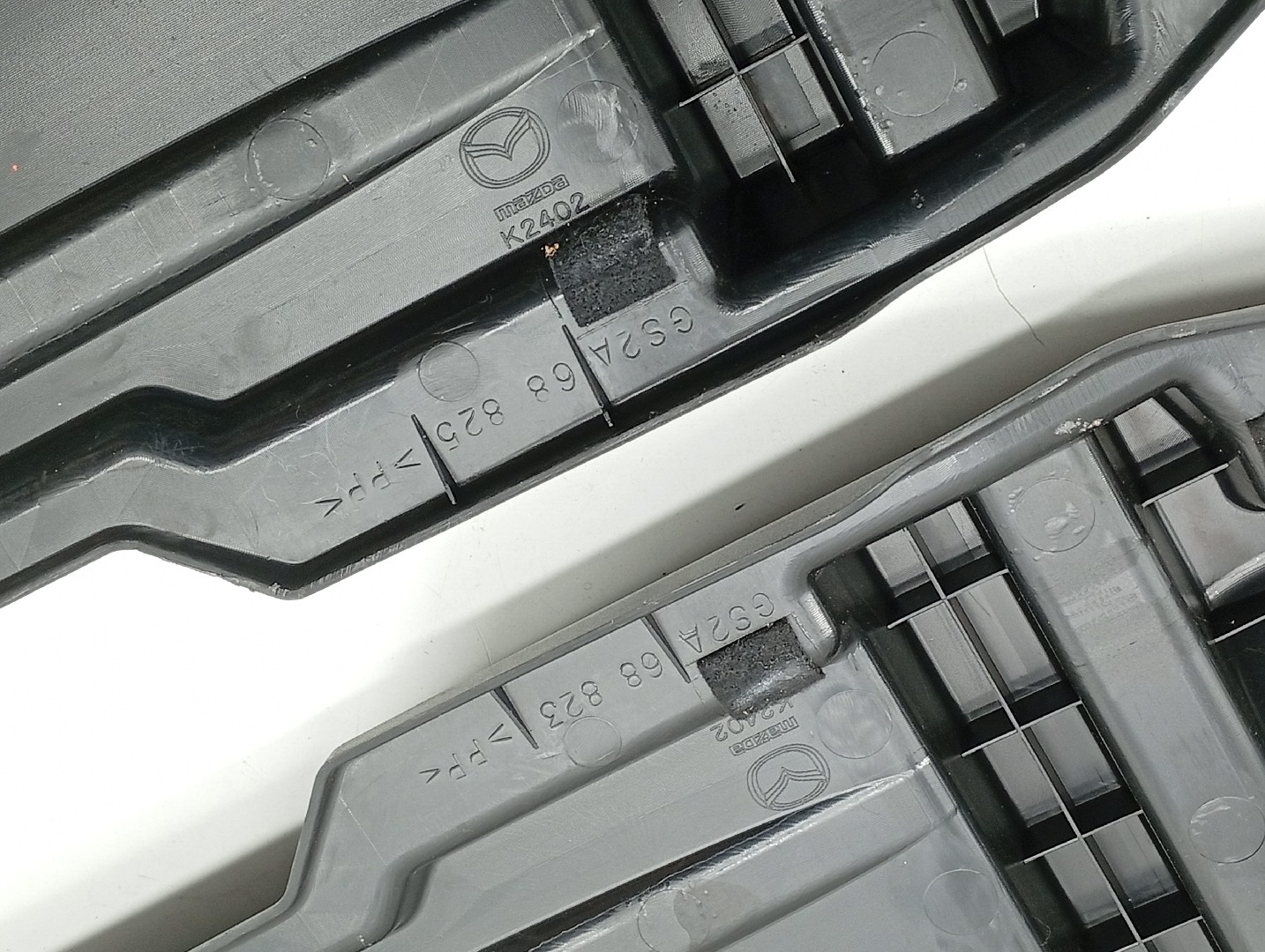 Acabamento esq/drt de mala(plásticos) MAZDA 6 três volumes (GH) | 07 - 13 Imagem-3