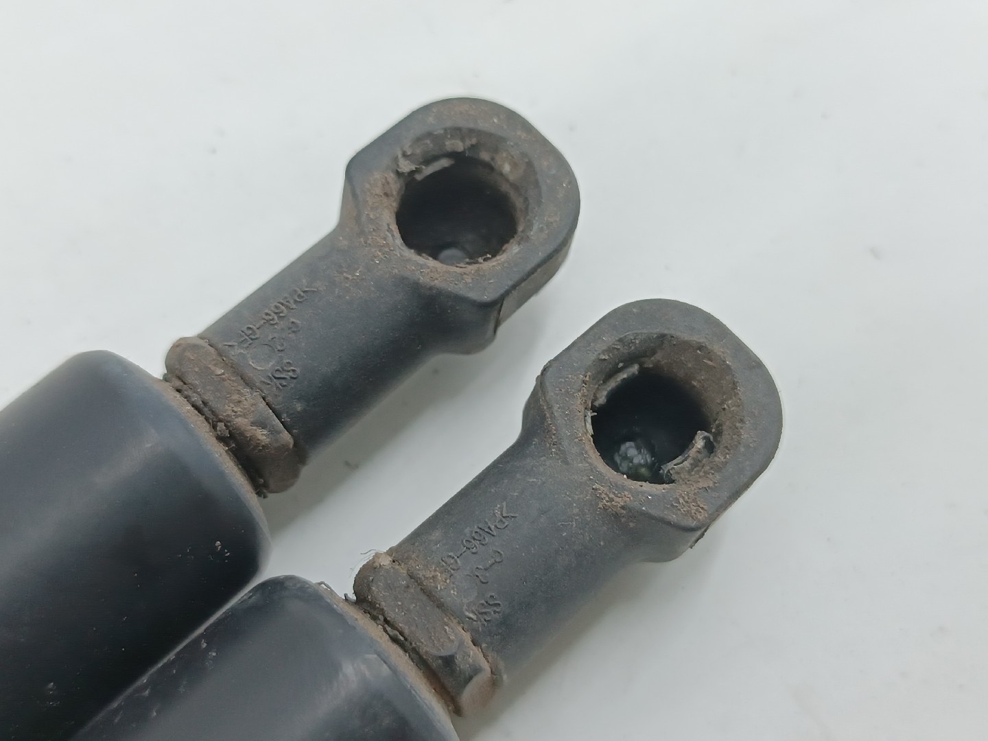 Amortecedores de mala esq. / Dir. MAZDA 6 três volumes (GH) | 07 - 13 Imagem-3