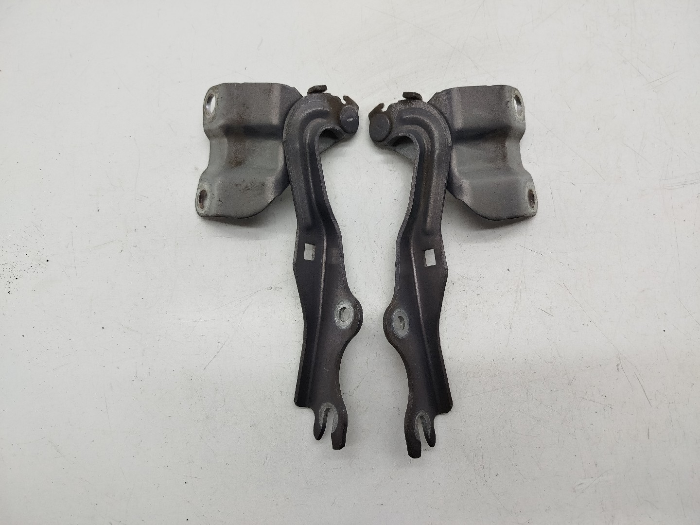 Dobradiças do capô MAZDA 6 três volumes (GH) | 07 - 13