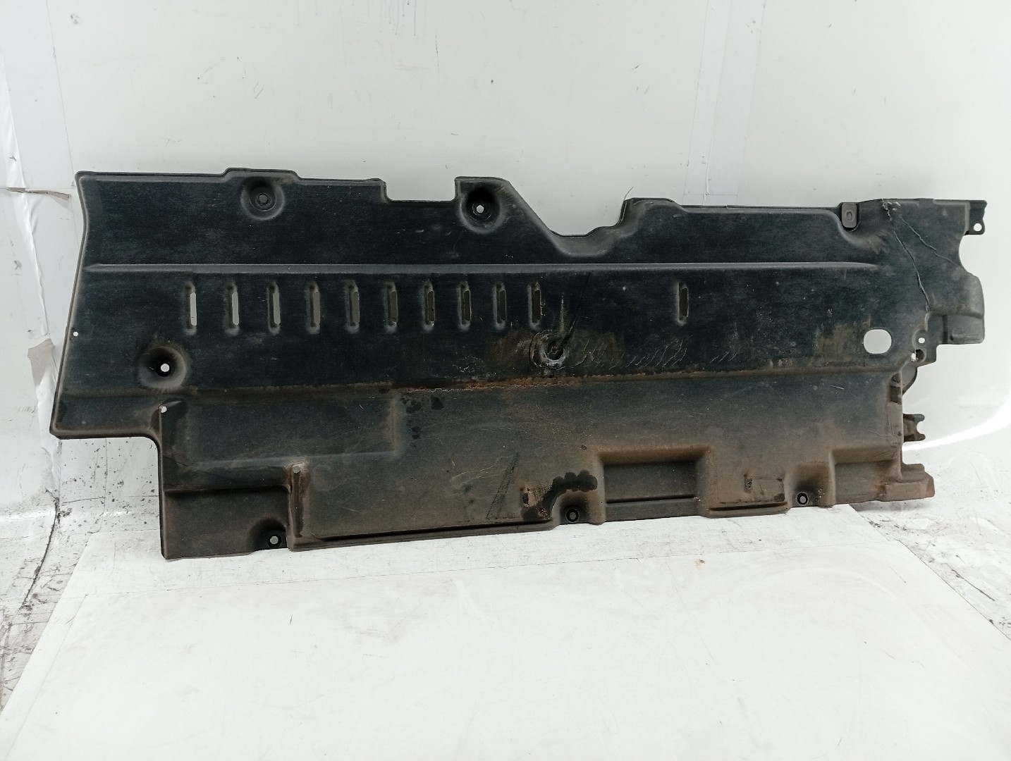 Proteção inferior de carroçaria MAZDA 6 três volumes (GH) | 07 - 13 Imagem-5