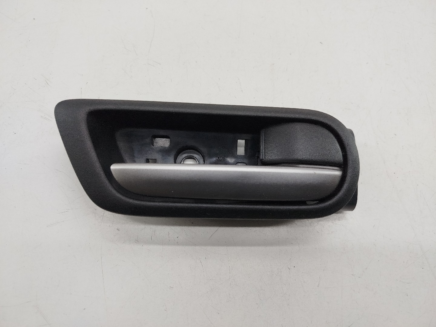 Puxador interior da porta MAZDA 6 três volumes (GH) | 07 - 13