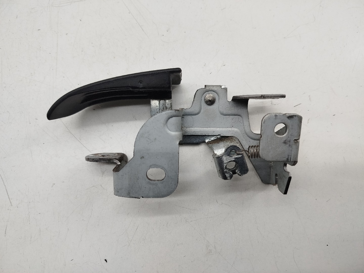 Botão de abertura da tampa do combustível MAZDA 6 três volumes (GH) | 07 - 13 Imagem-1