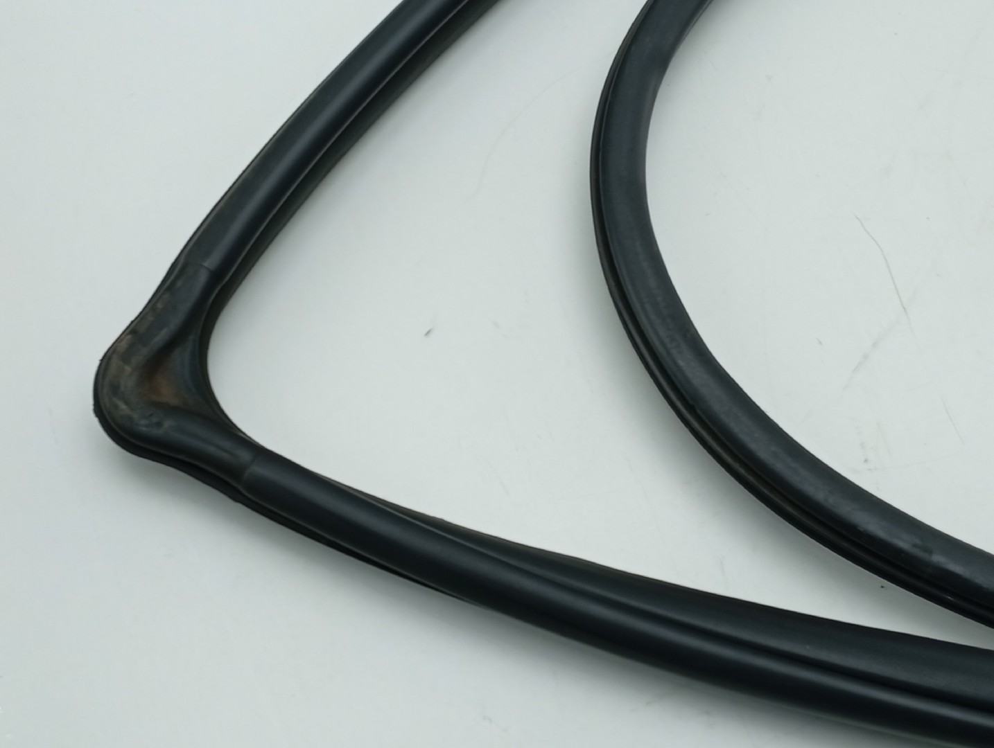 Borracha porta de frente esquerda MAZDA 6 três volumes (GH) | 07 - 13 Imagem-1