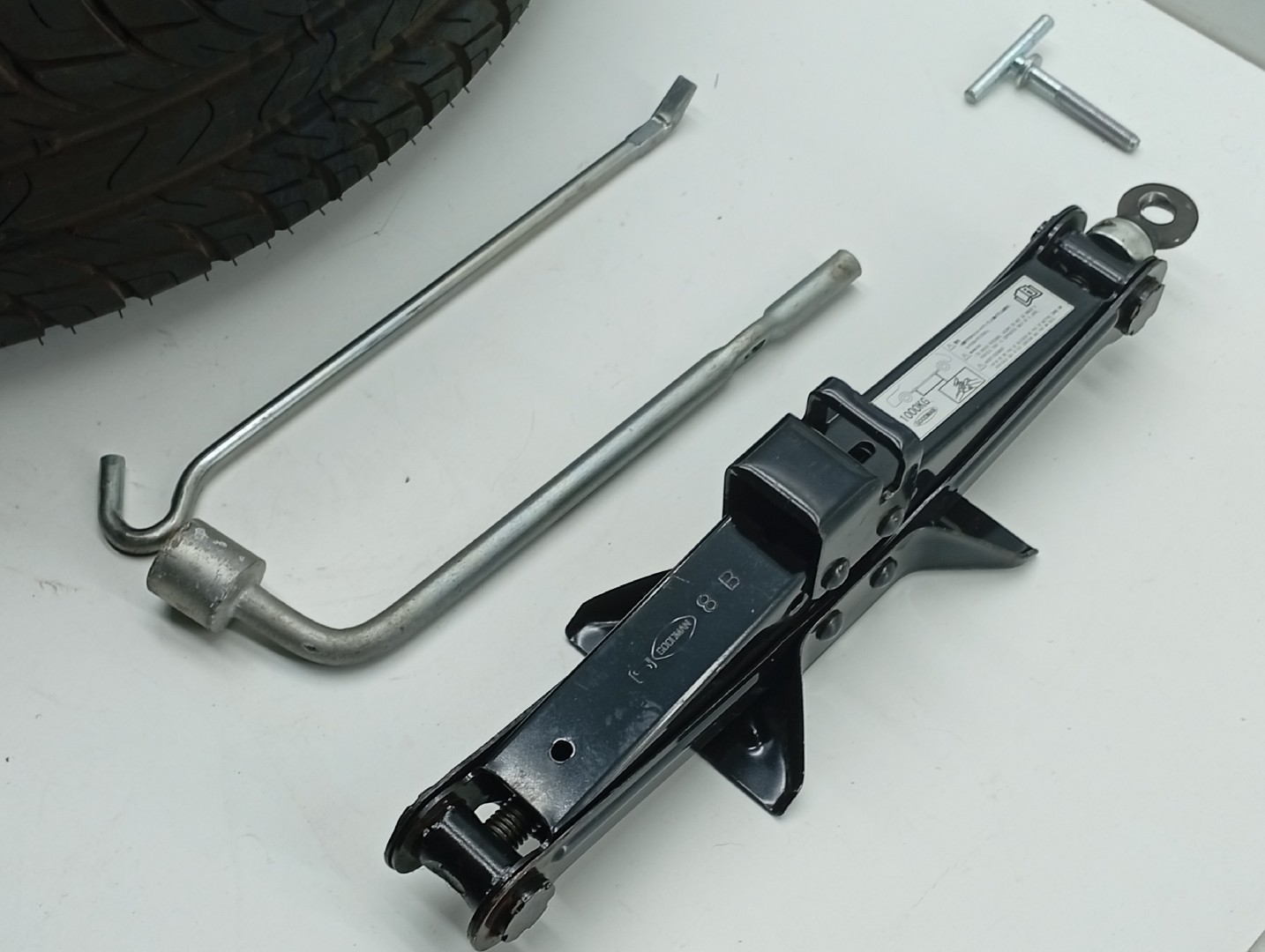 Kit pneu suplente MAZDA 6 três volumes (GH) | 07 - 13 Imagem-3