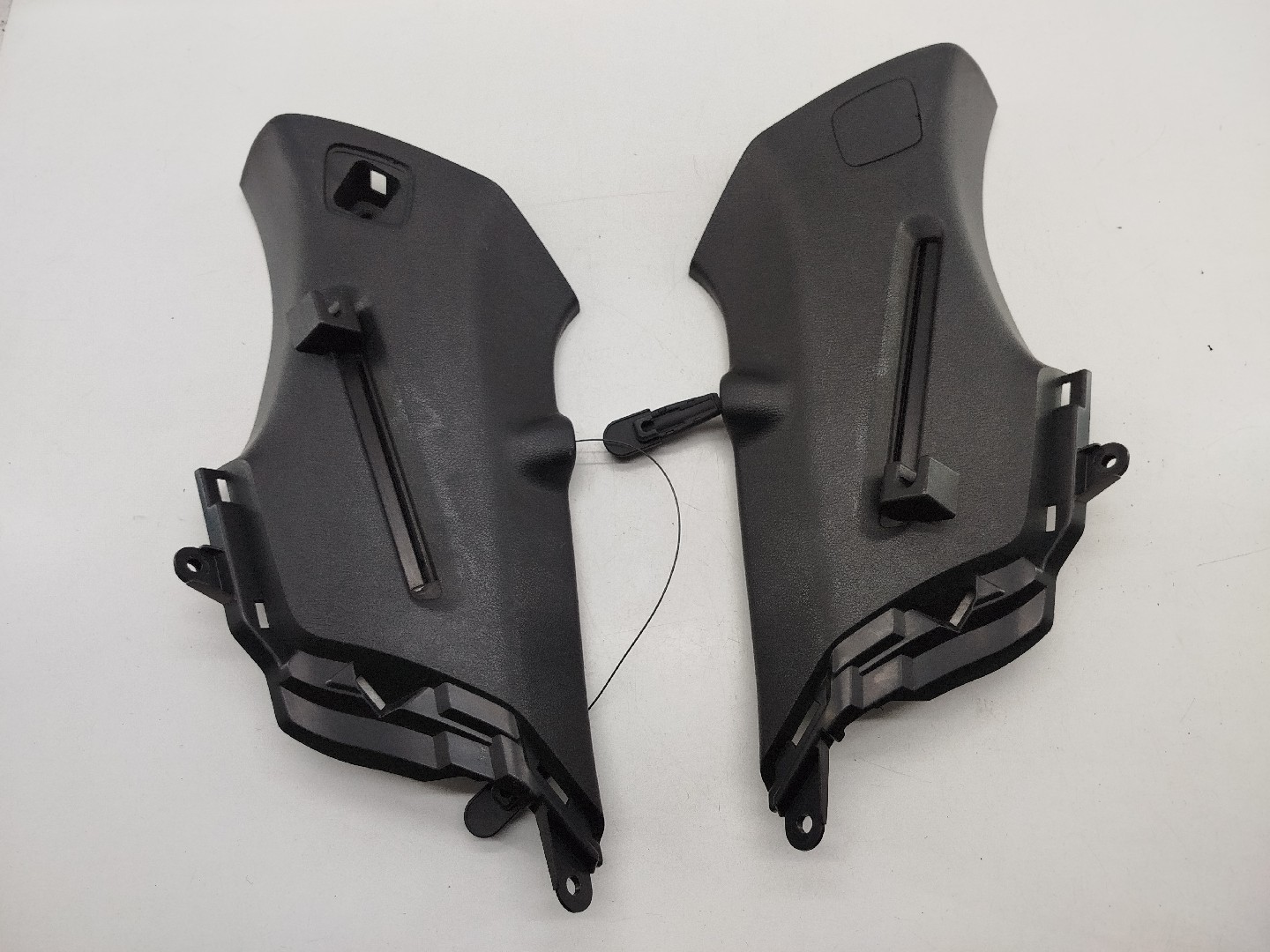 Acabamento de pilar MAZDA 6 três volumes (GH) | 07 - 13 Imagem-5