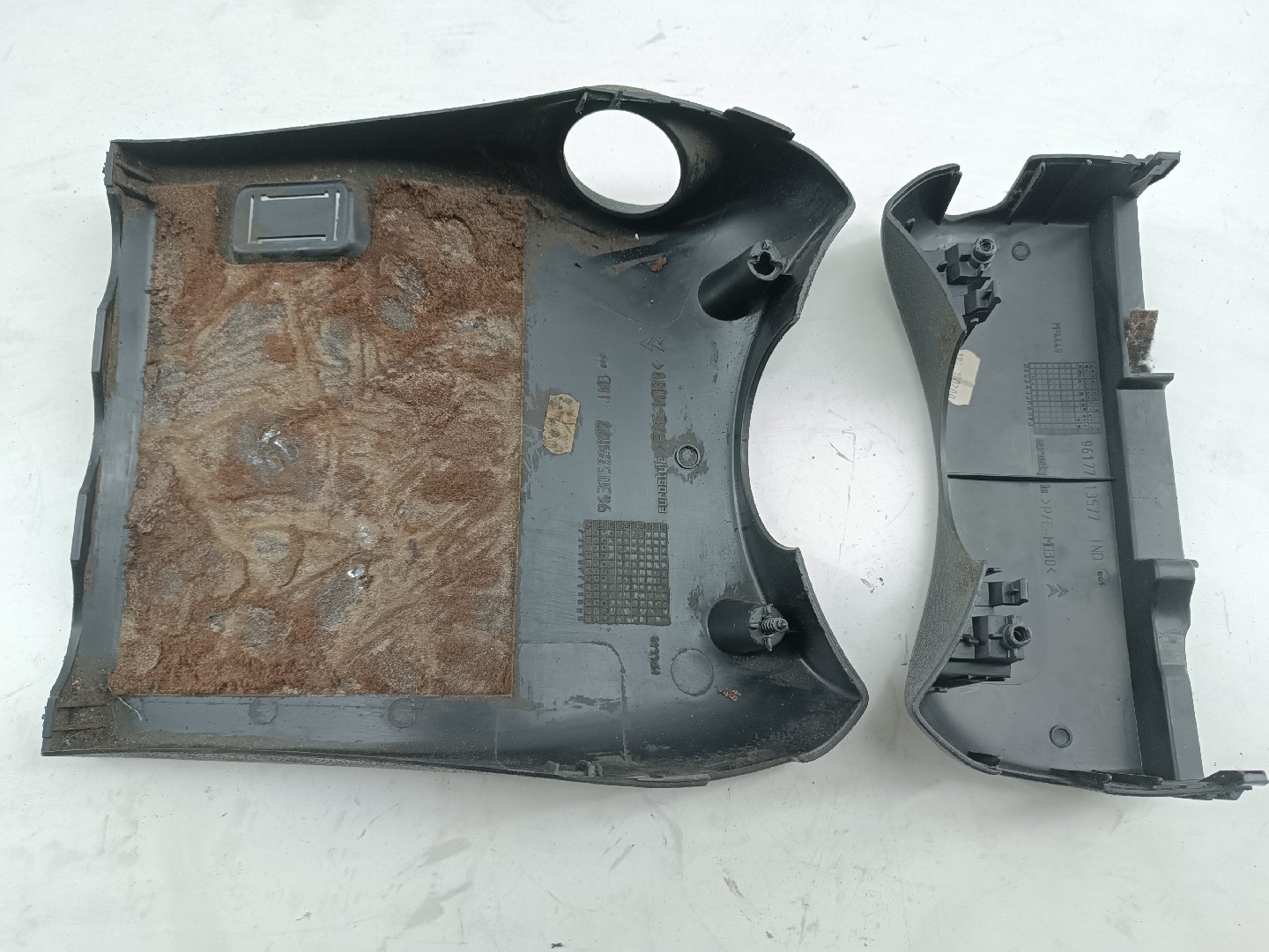 Revestimento da coluna de direção CITROEN SAXO (S0, S1) | 96 - 04