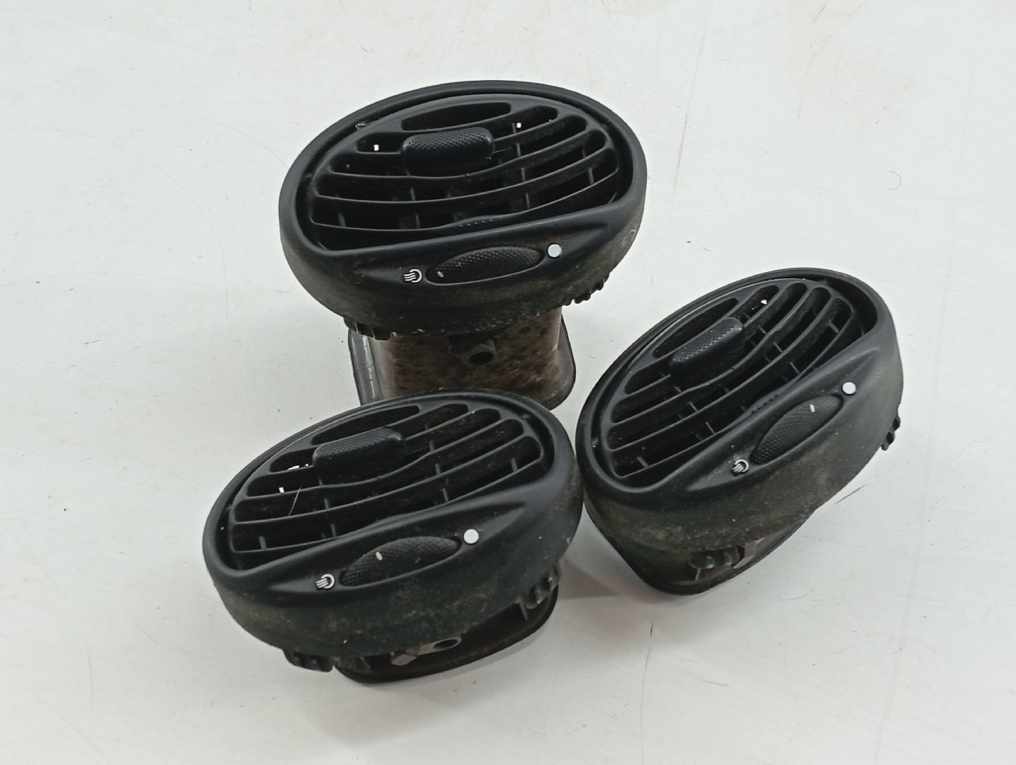 Difusor de ar FORD FOCUS Turnier (DNW) | 99 - 07 Imagem-7