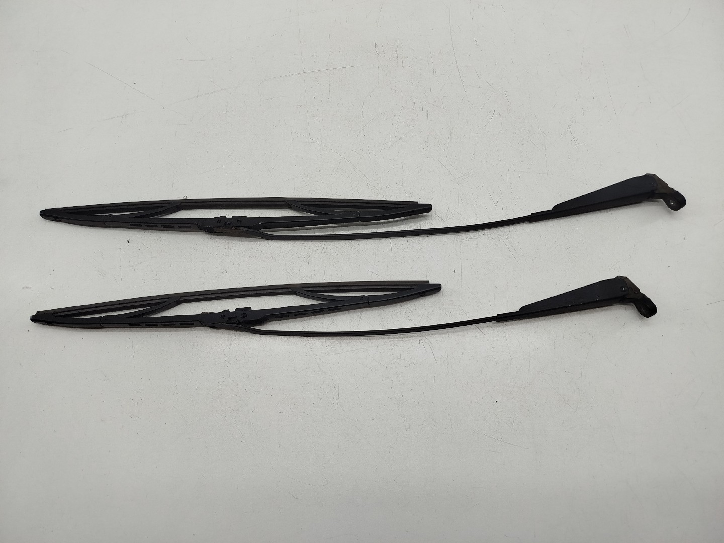 Braços das escovas frente OPEL CORSA B Caixa (S93) | 94 - 01