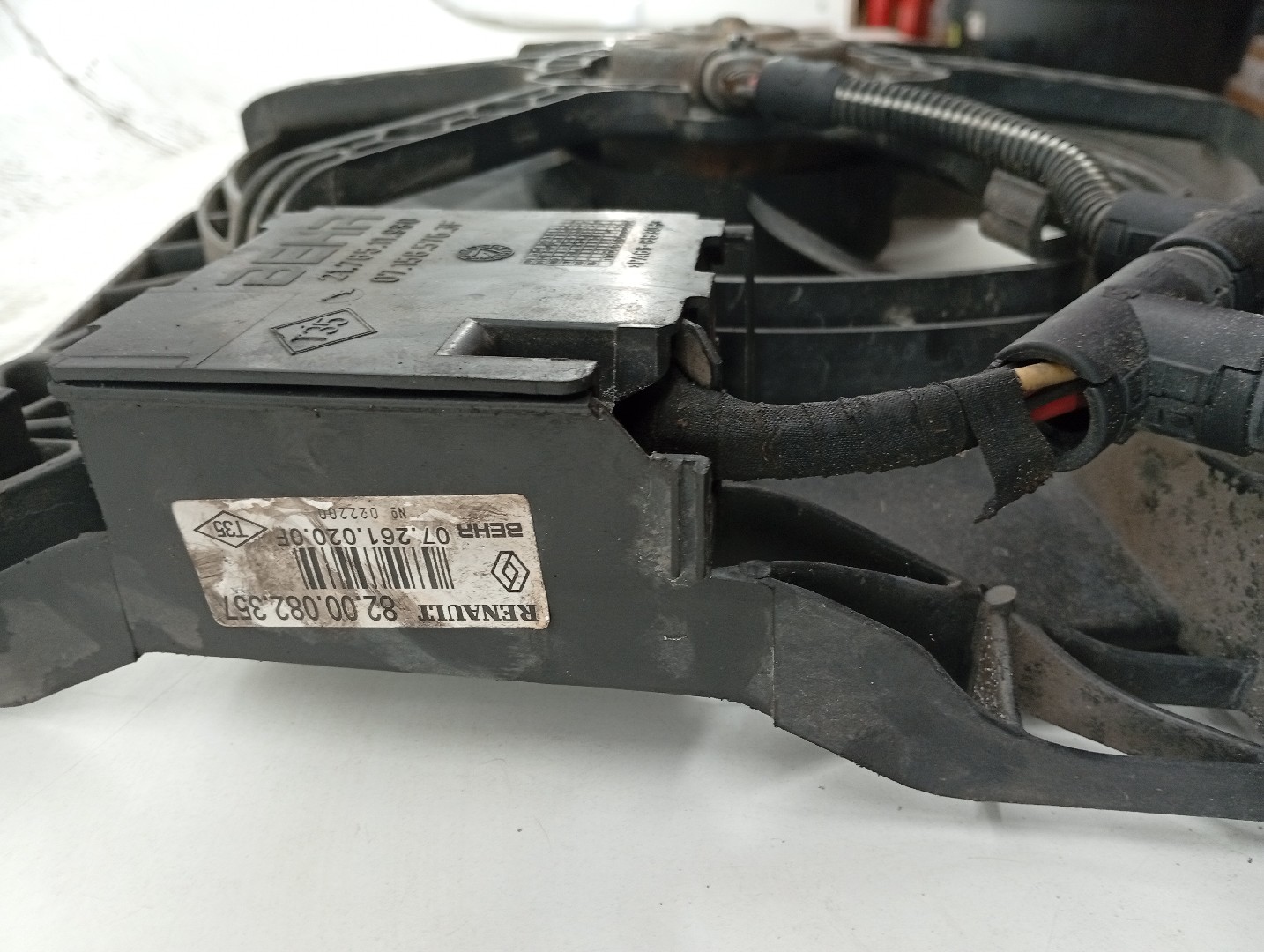 Termo ventilador RENAULT LAGUNA I (B56_, 556_) | 93 - 02 Imagem-2