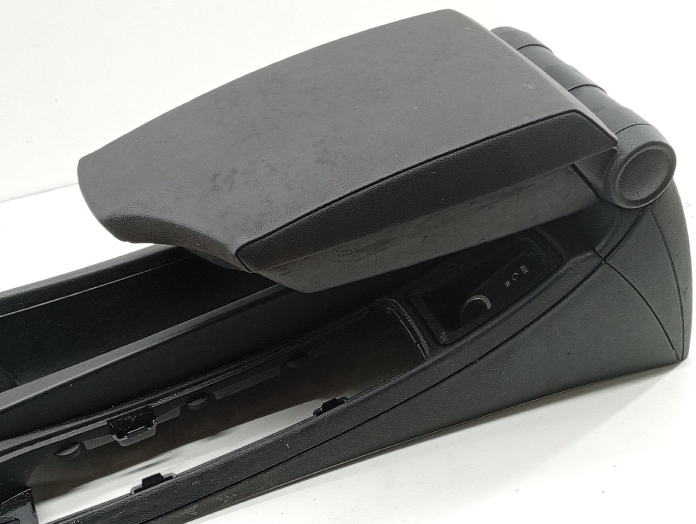 Consola Central BMW 1 (E87) | 03 - 13 Imagem-1