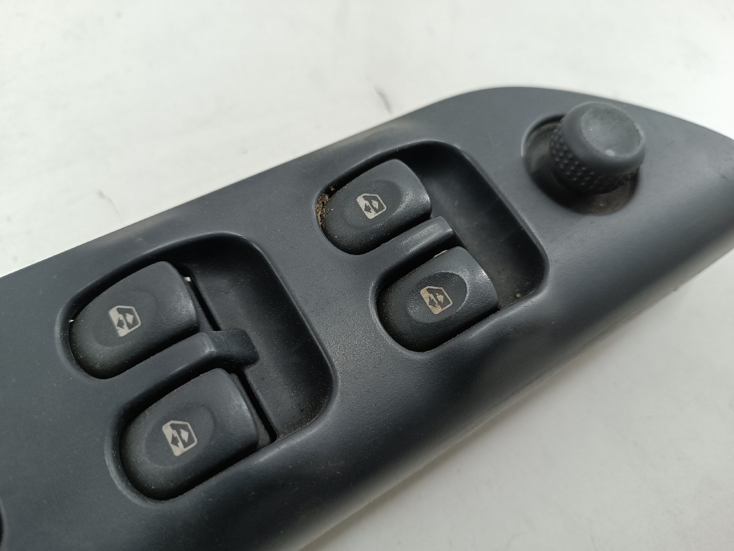 Comutador de vidro frente esquerdo RENAULT LAGUNA I (B56_, 556_) | 93 - 02 Imagem-5