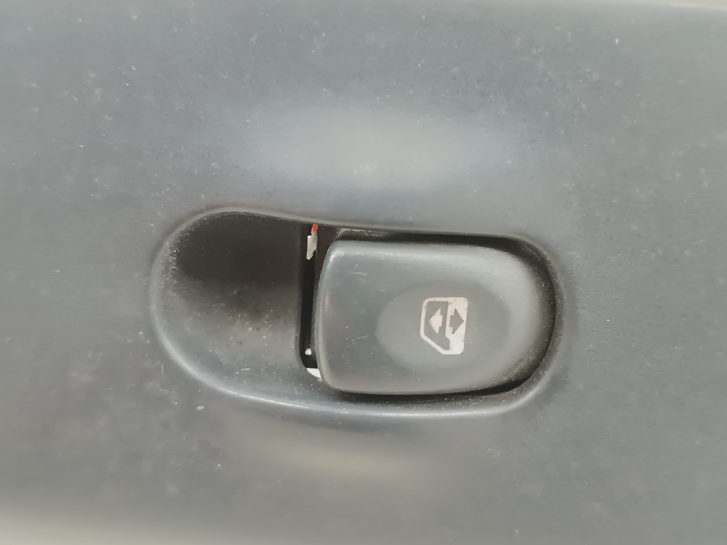 Comutador de vidro frente direito RENAULT LAGUNA I (B56_, 556_) | 93 - 02 Imagem-4